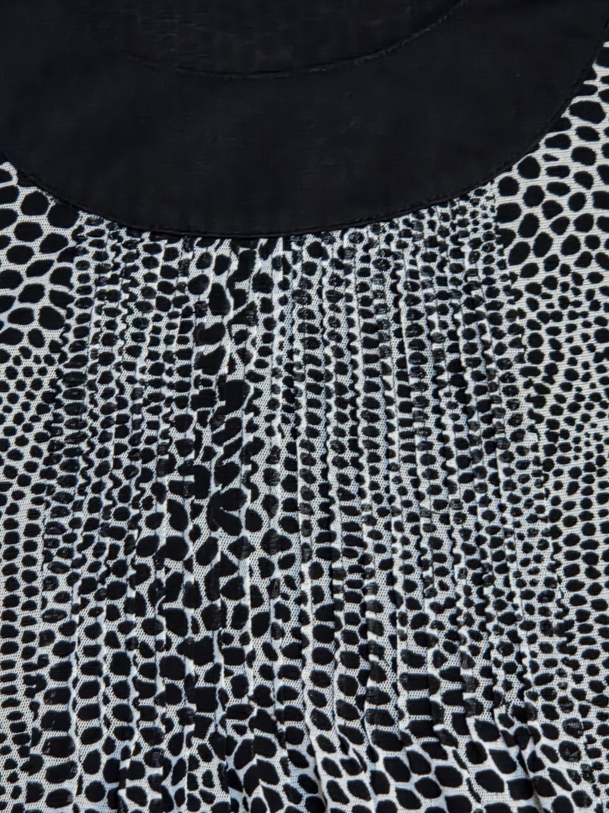 Rafaella Black/White Animal Print Pleated Scoop Neck Wide Strap Tank M