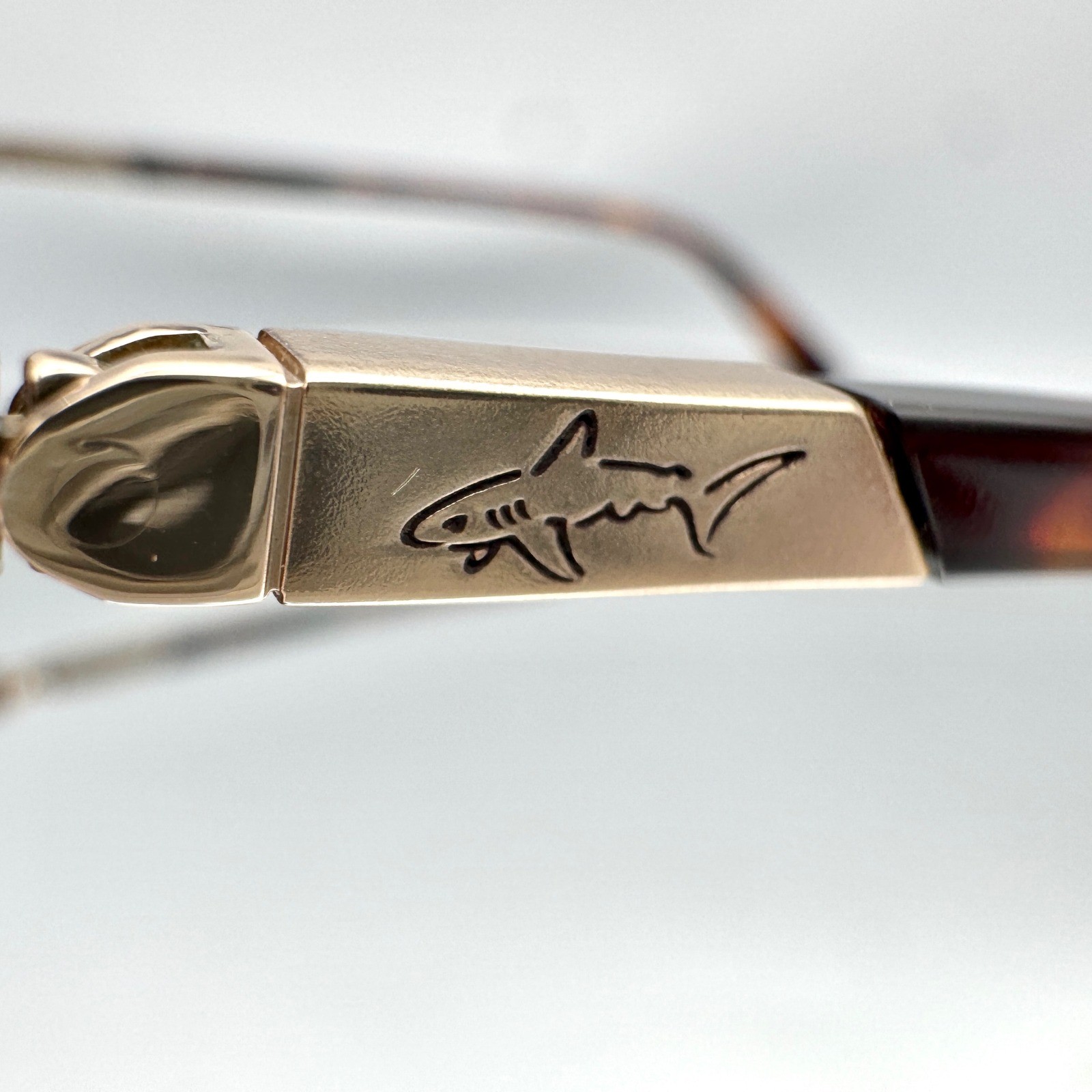 Greg Norman Round Sunglasses Tortoiseshell Turboflex 52-20-140 Brown Lens G2024S