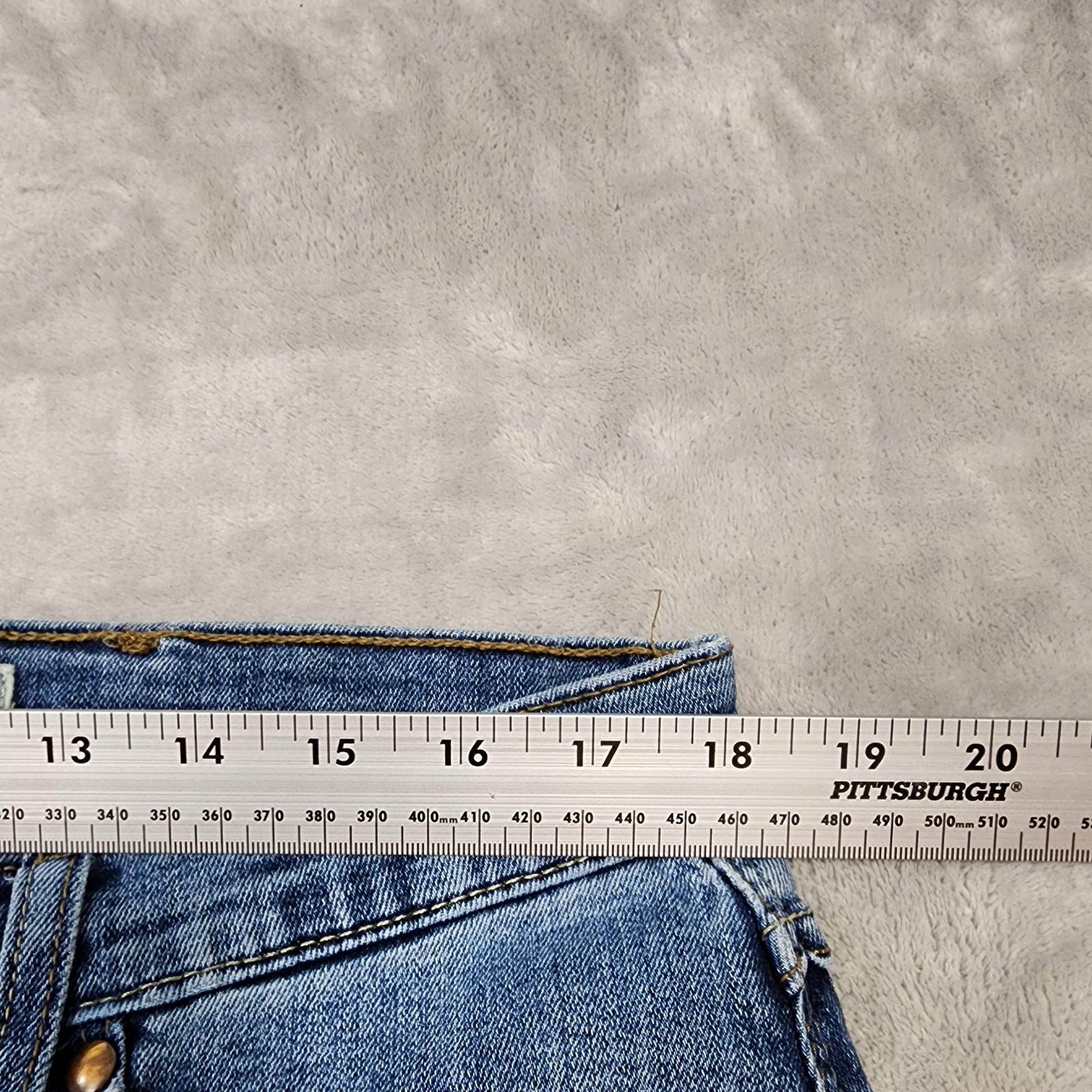 Wrangler Jeans Mens 38×32 Blue Light Wash Relaxed Bootcut Stretch Denim Casual