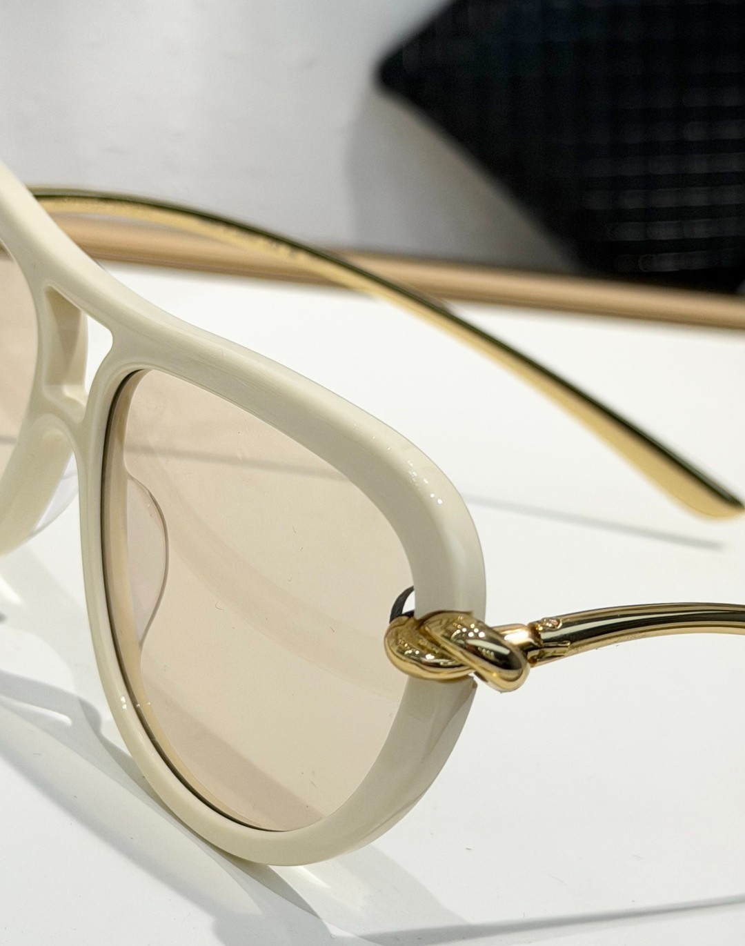 BOTTEGA VENETA Style Unisex Sunglasses – MODEL：BV1418S – SIZE: 58口15-145