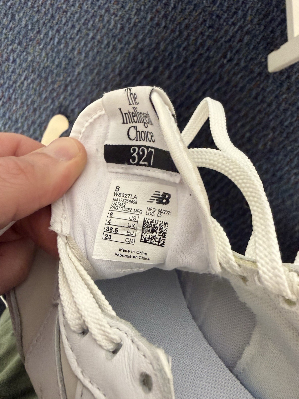 Size 6 – New Balance 327v1 White Moonbeam W