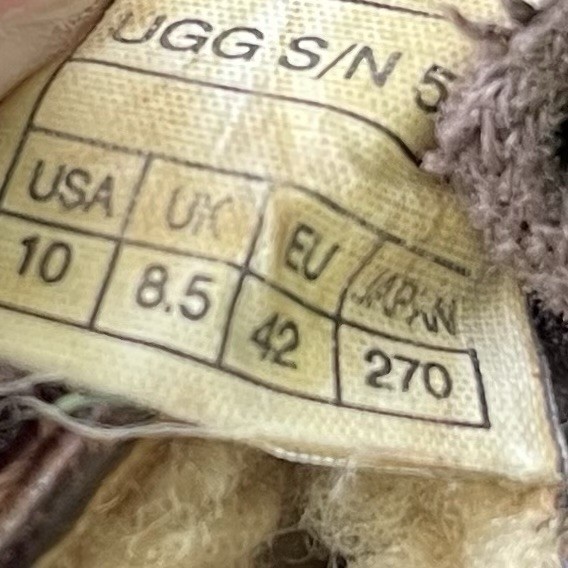 UGG Australia Brown Leather Shearling Lined Chukka Boots Men’s Size 10 US