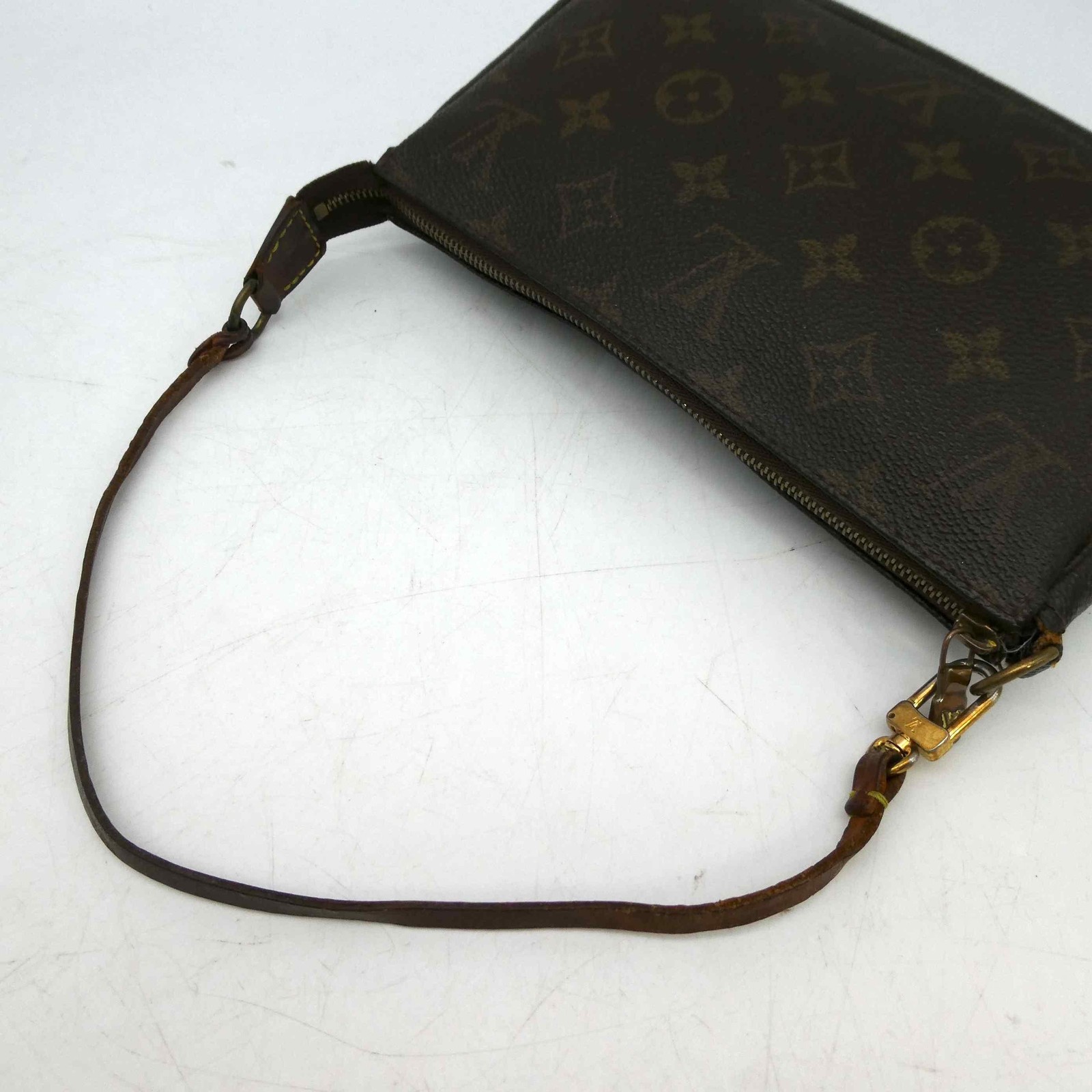 [Genuine Strap] Louis Vuitton Pochette Accessoires Bag PVC M51980 Monogram 1055