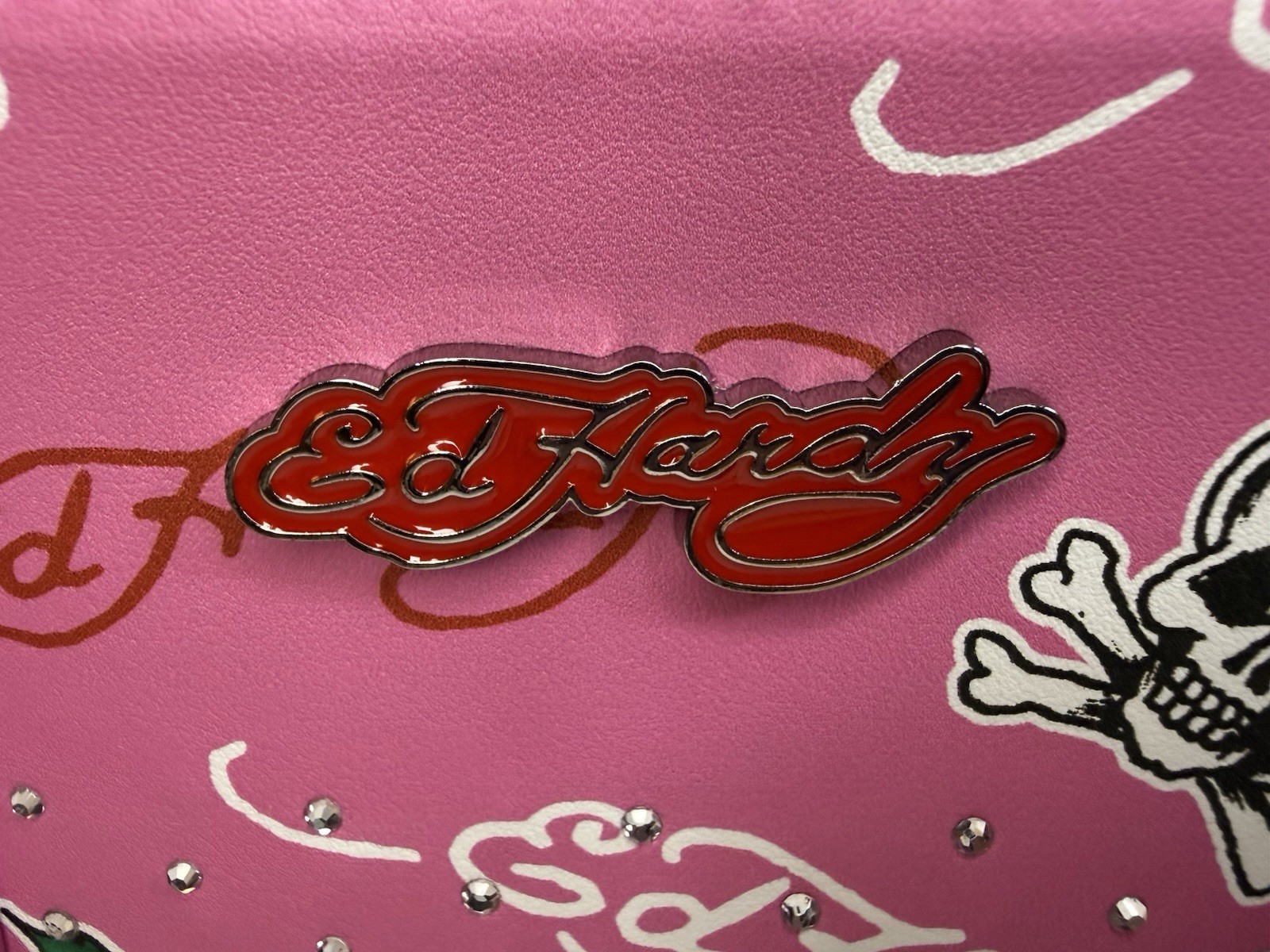 NWT Ed Hardy Pink Insulated Lunch Tote & Eyelash Curler Gift Set