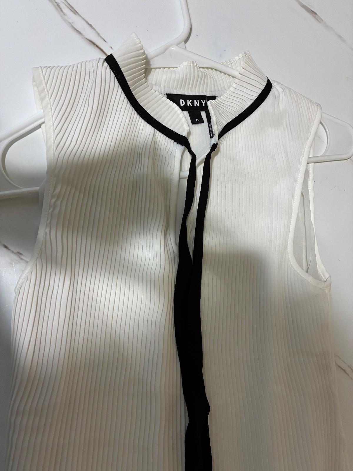 DKNY cute formal white blouse