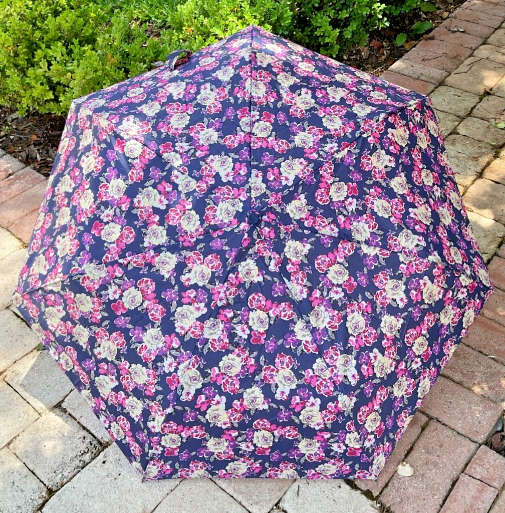TOTES UMBRELLA NAVY BLUE PINK FLOWERS AUTO OPEN +CLOSE SUNGUARD 43 IN COVER NWT