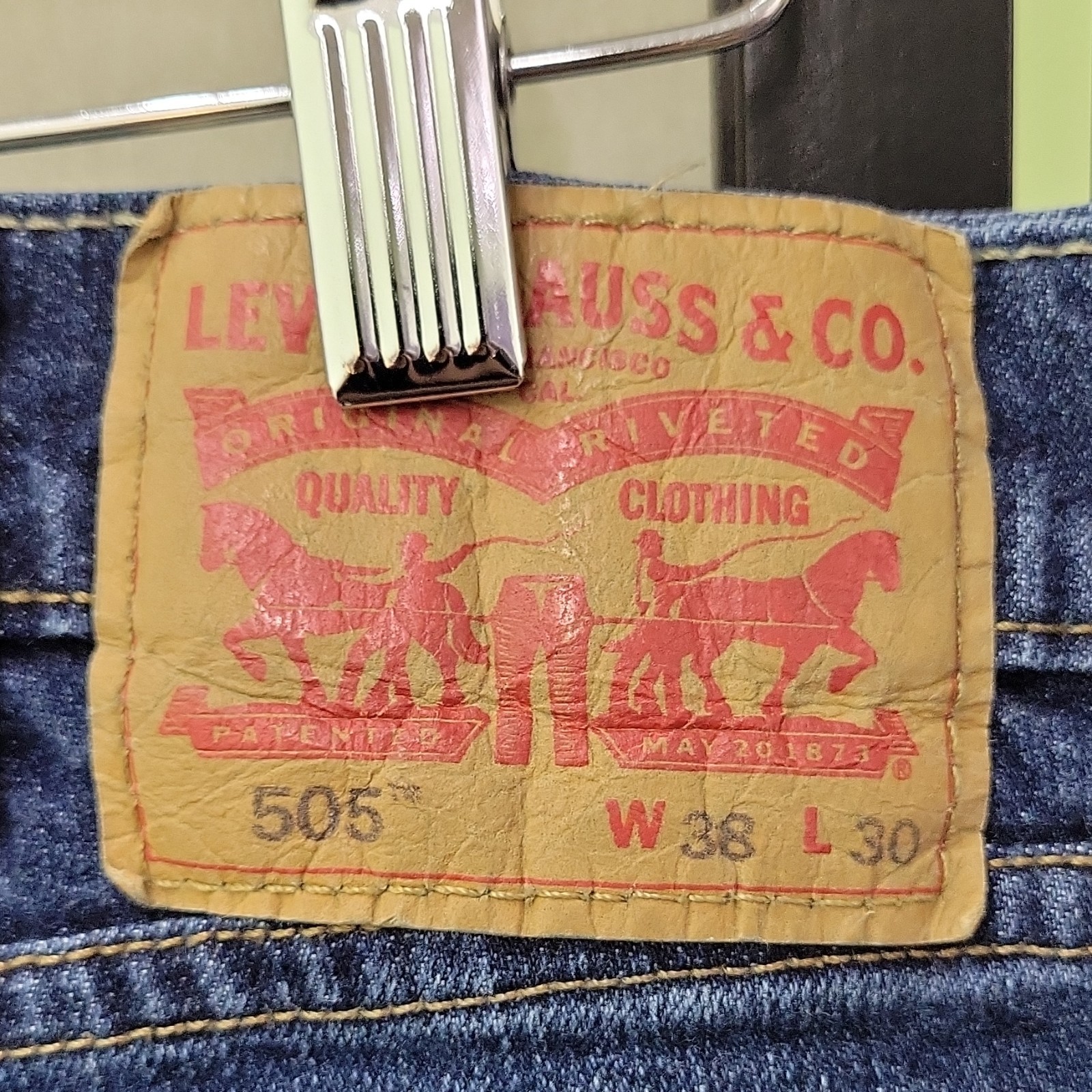 Levi’s 505 Series Men’s Blue Denim Straight Leg Jeans Regular Fit 5-Pocket