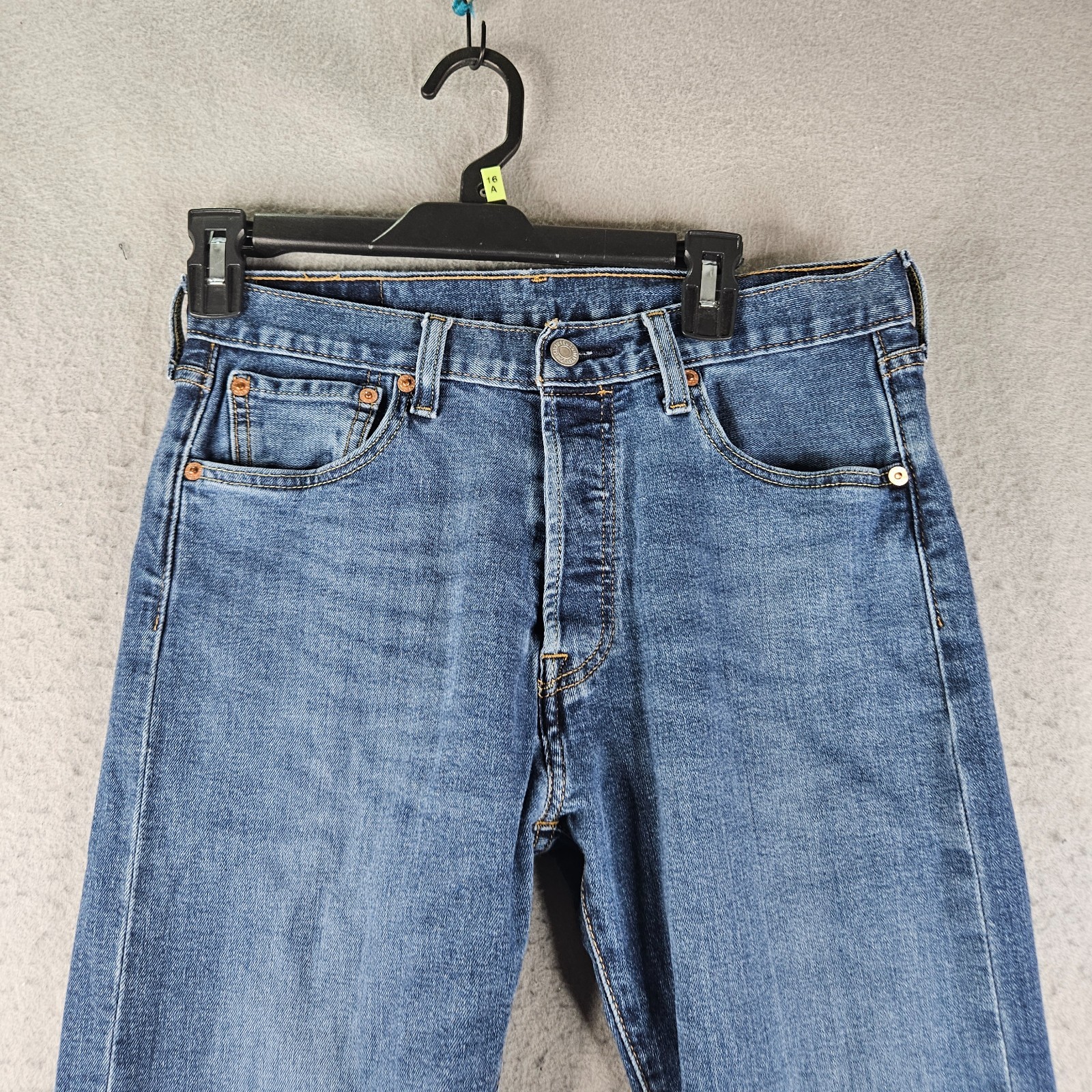 Levis 501 Jeans Men 30×29 Light Wash Straight Leg Button Fly Denim Street