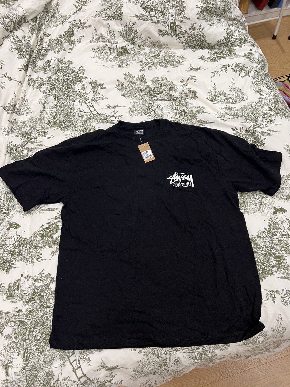 STUSSY HONOLULU CHAPTER EXCLUSIVE T-SHIRT BLACK SIZE X-LARGE *BRAND NEW!
