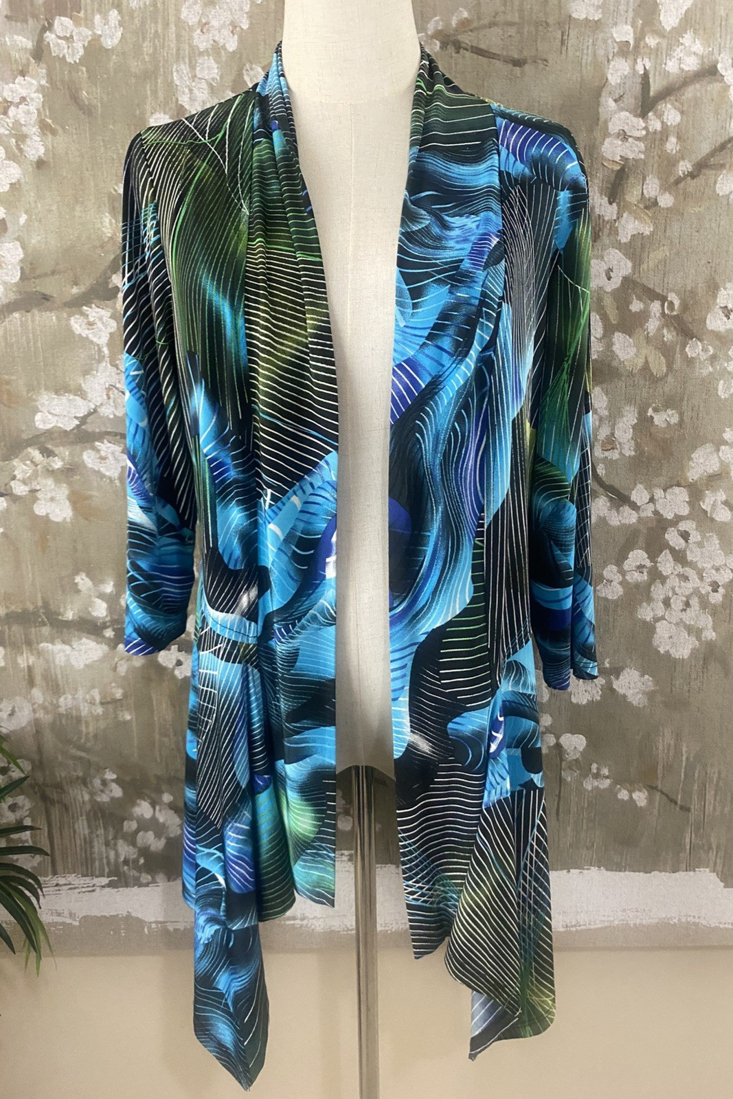 FRANK LYMAN DESIGN Blue Black Artsy Open Front Sharkbite Cardigan Sweater Top 12