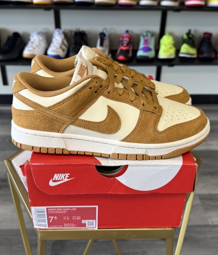 Women’s Nike Dunk Low Next Nature Size 7.5W/6M Flax Coconut Milk Preowned Og Box
