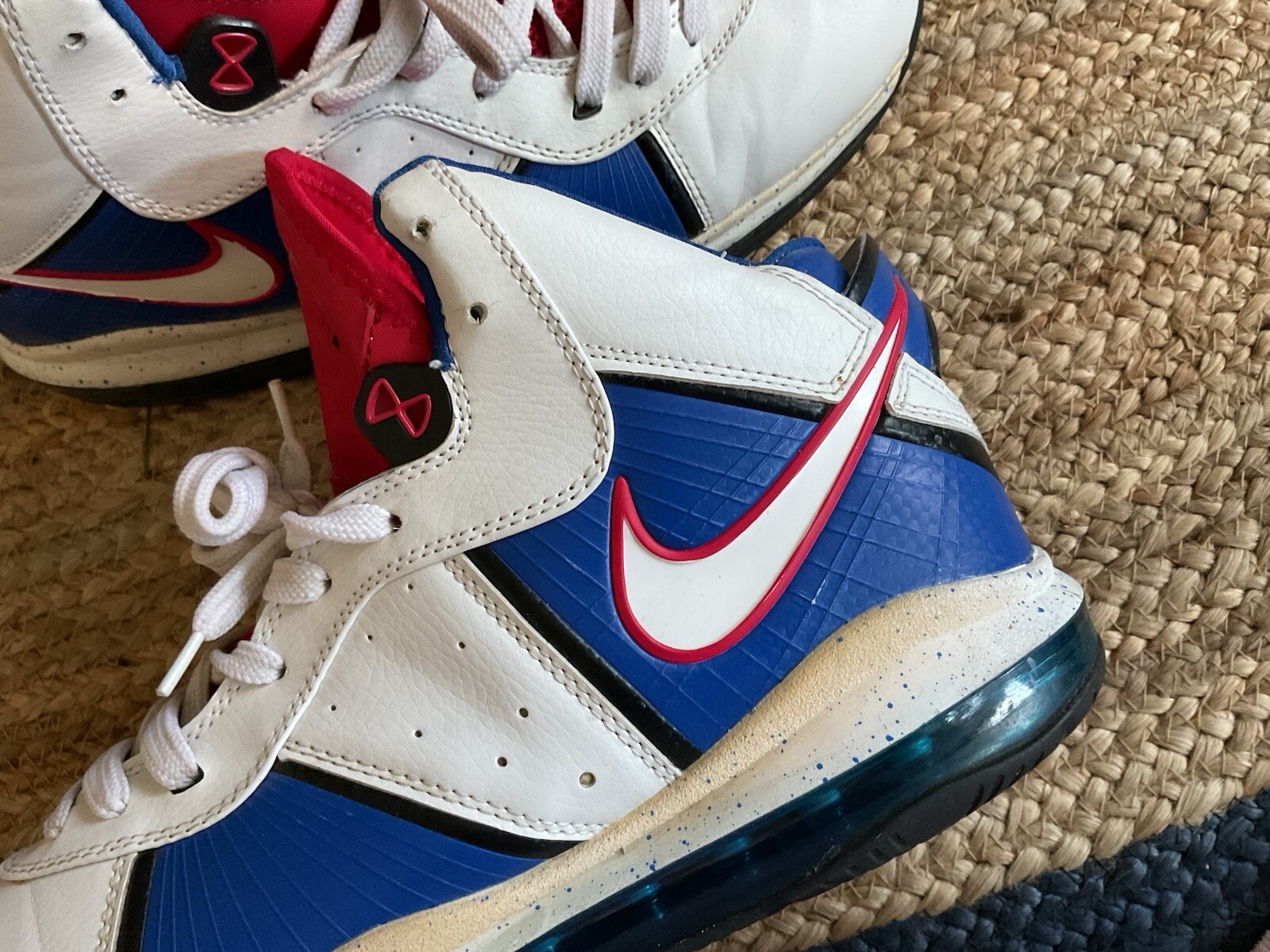 Nike 2010 LeBron James Flywire “Veterans Day” High Top Basketball Shoes Mens 13