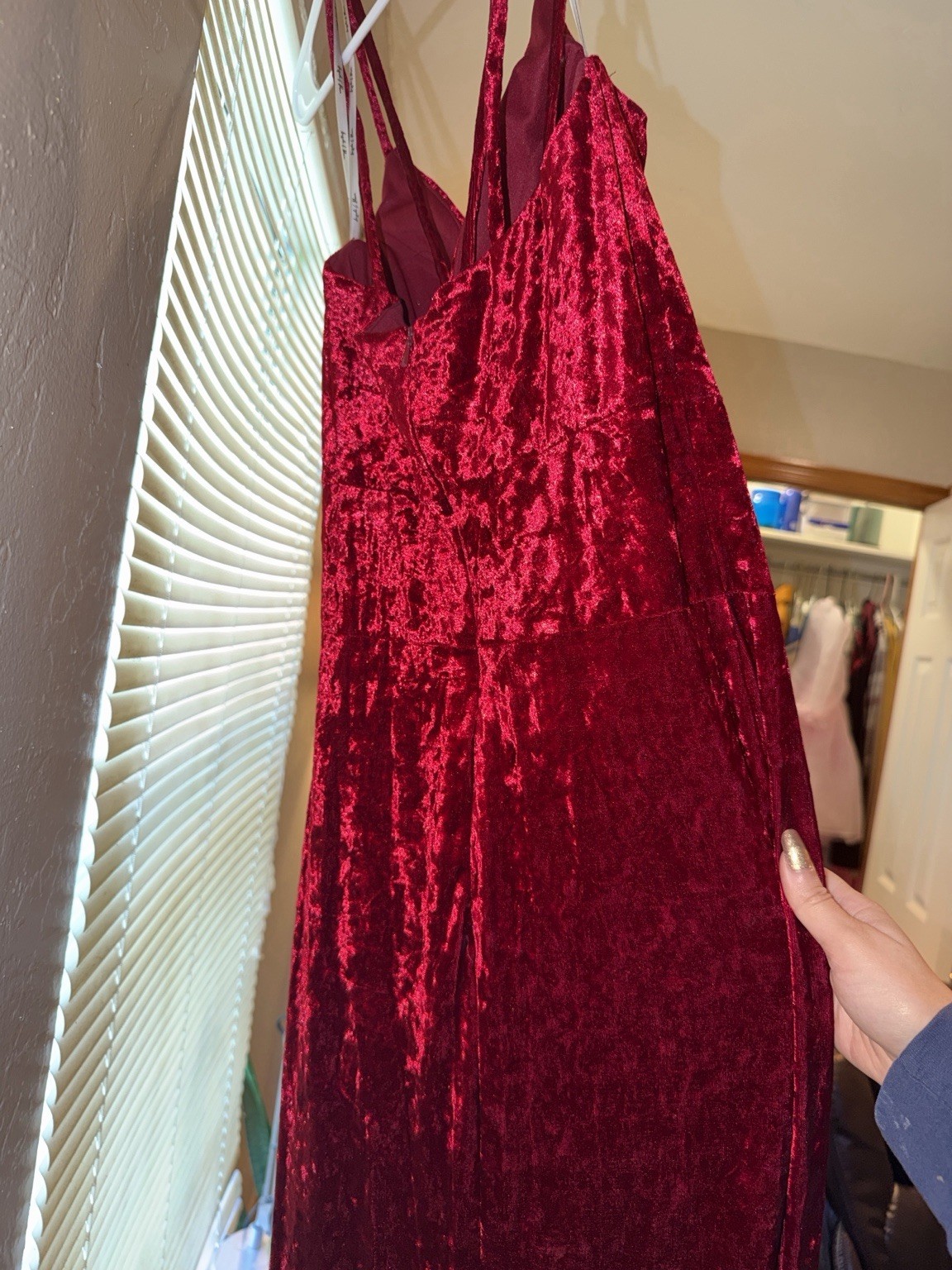 Angela & Alison Red Crushed Velvet Formal Prom Dress Size 6 Evening Gown