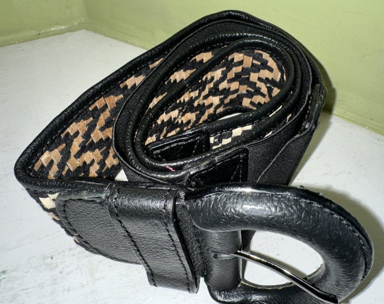Chico’s Multicolor Woven Leather Size 3 Width 2.25 in Woman Belt