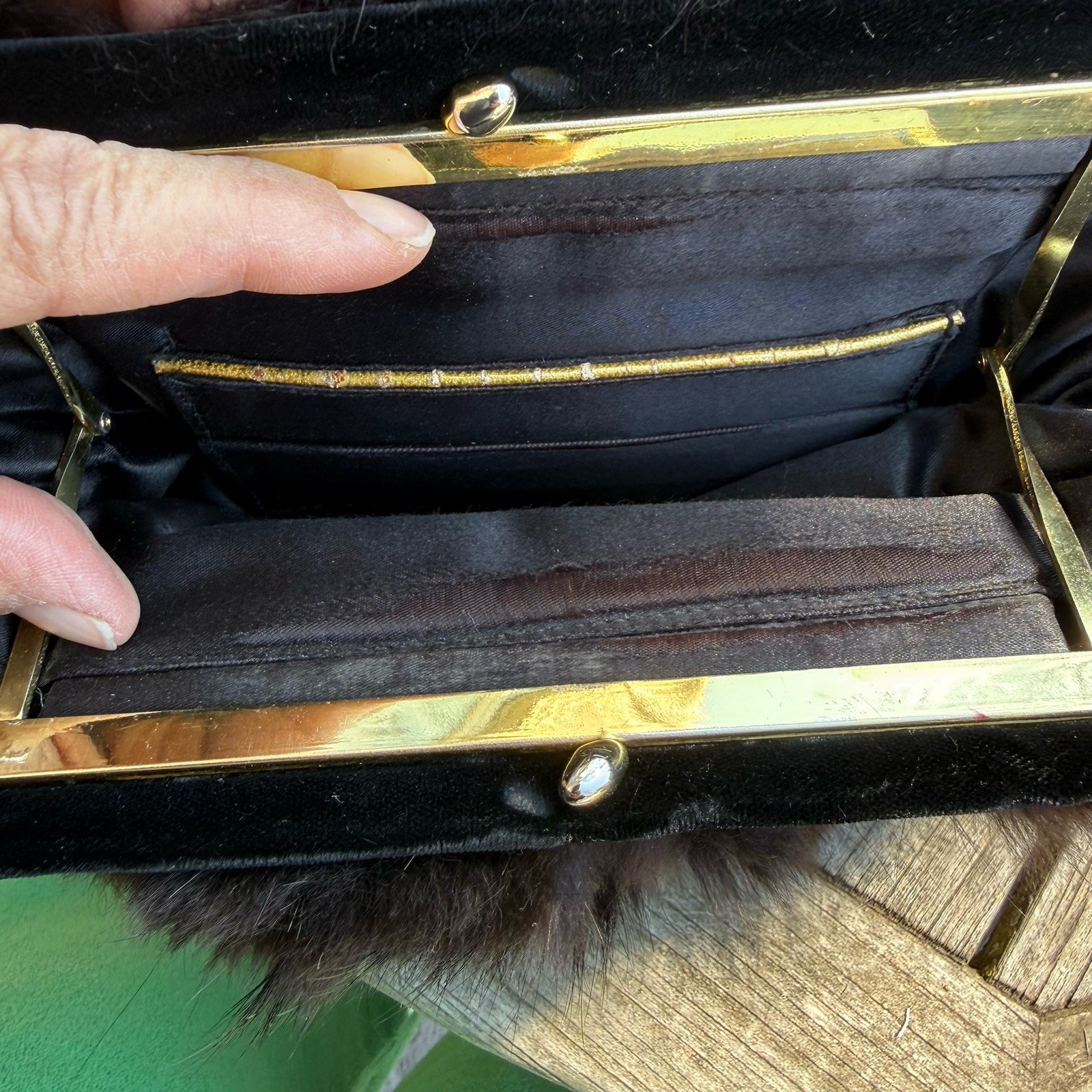 Vintage Mink Fur Muff w/ Hidden Clasp Purse Wrist Strap Brown Black GUC Luxury