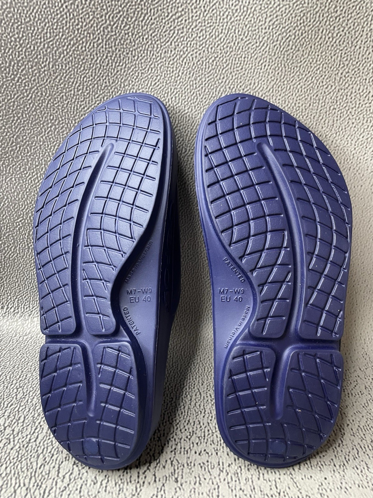 New OOFOS Unisex Blue OOahh Sport Flex Slide Shoes Size US M 7 W 9