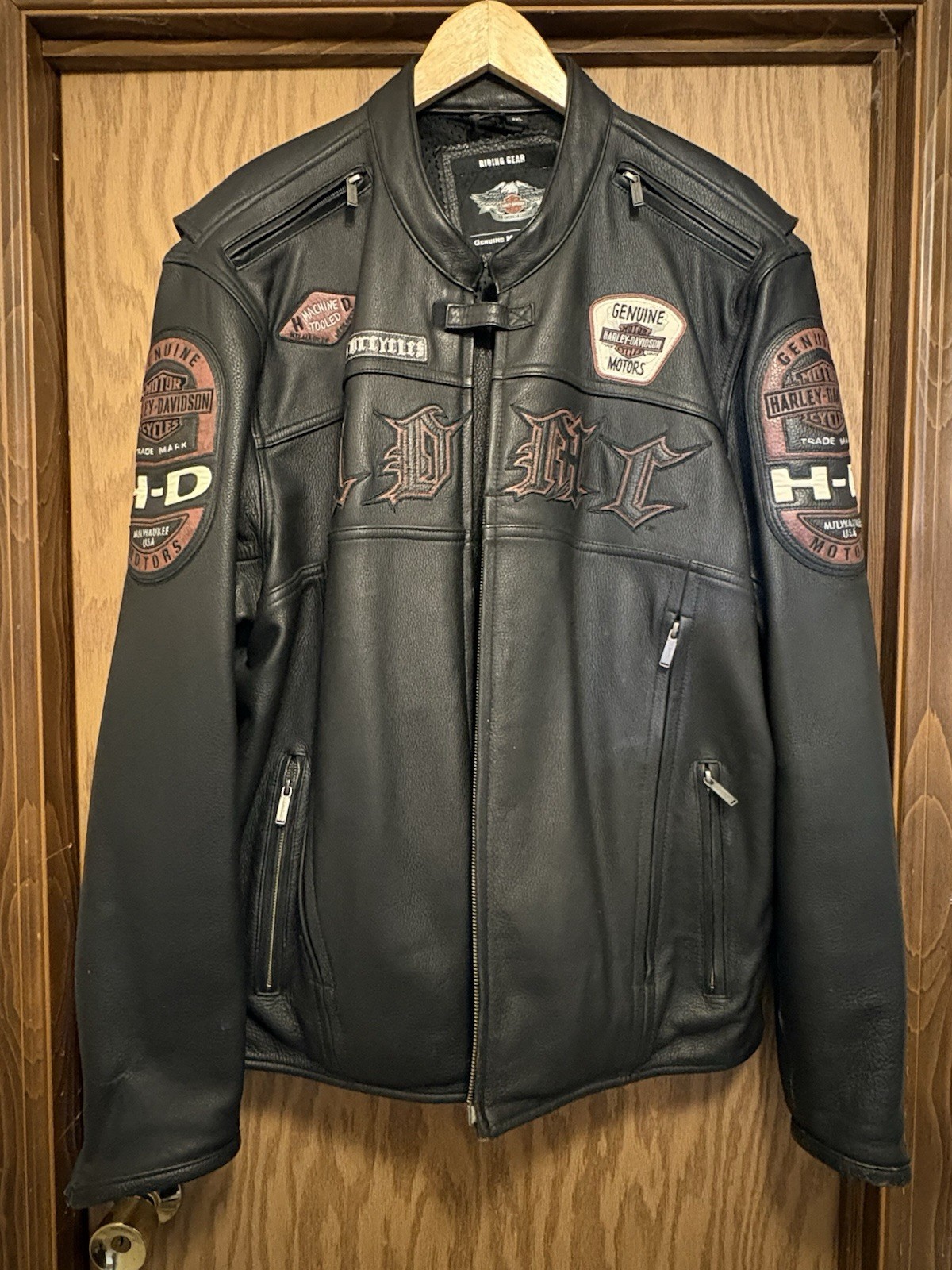 HARLEY DAVIDSON MEN’S MOTO “HDMC” LEATHER JACKET (97129-13VM 5/2012)