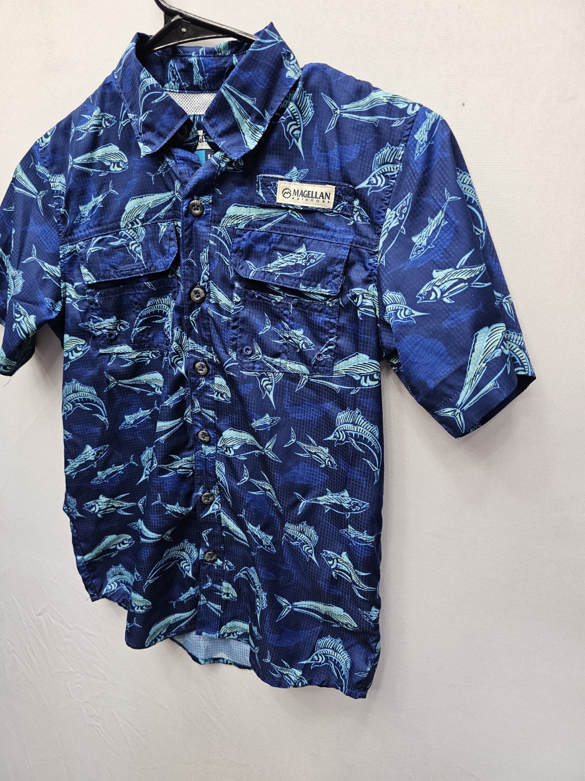 Magellan Boys Fishing Shirt Size Small 8 Rare Fish Design