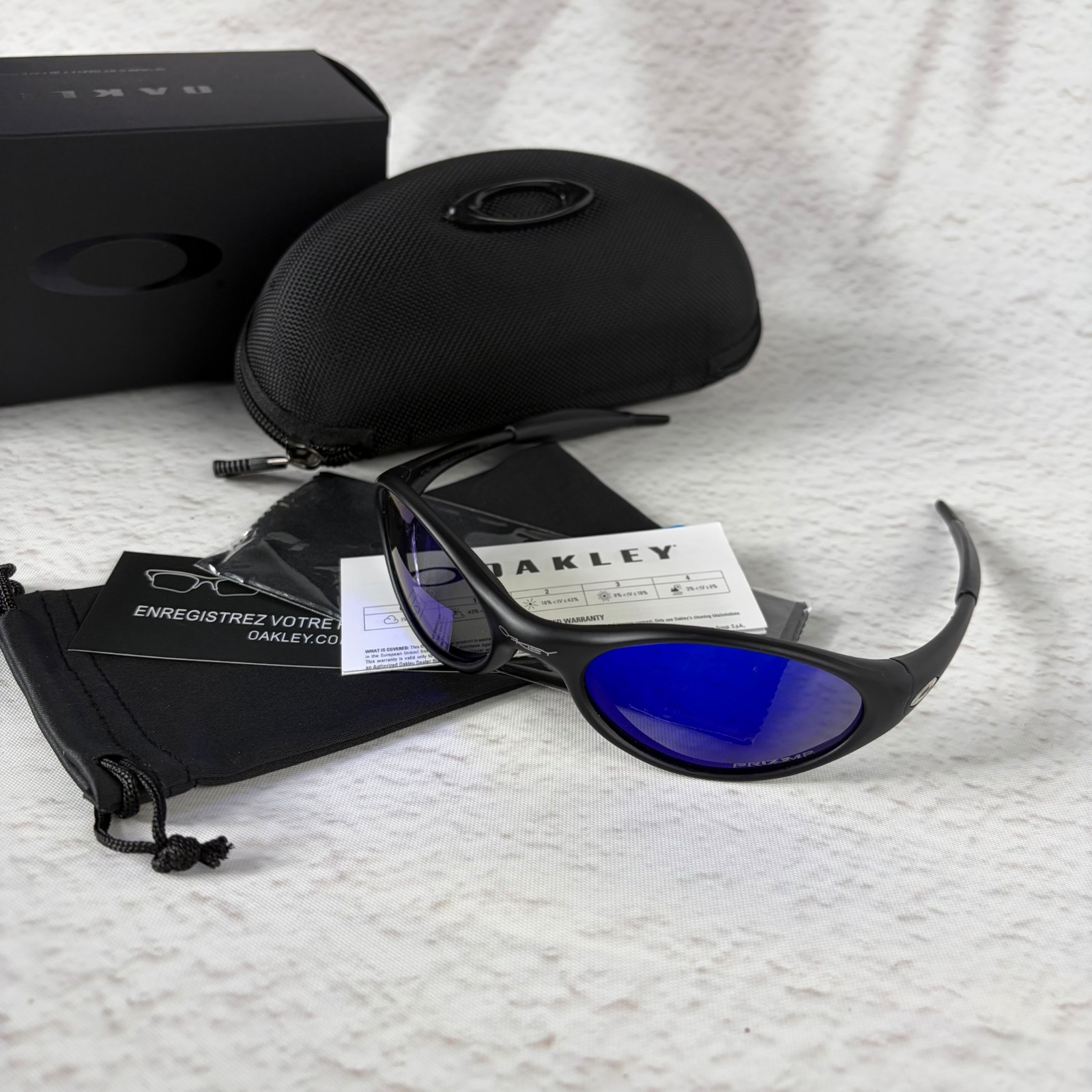 Vintage Oakley Minute Polarized Sunglasses Matte Black Frame Purple Blue Lens