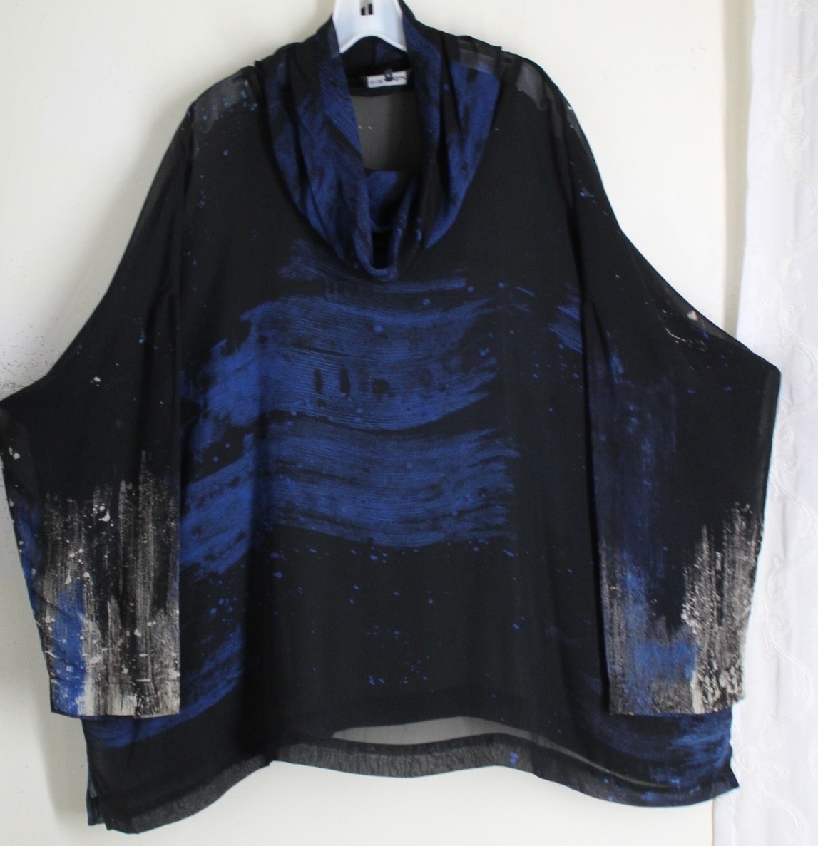 New Eskandar Sz 0 Silk Chiffon Flowing Black Blue Beige 27″Long Monk Cowl Top