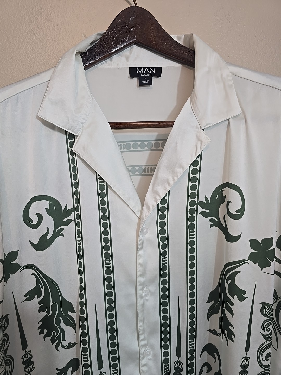 MAN BoohooMan Sleeveless Shirt Size Large Made In India