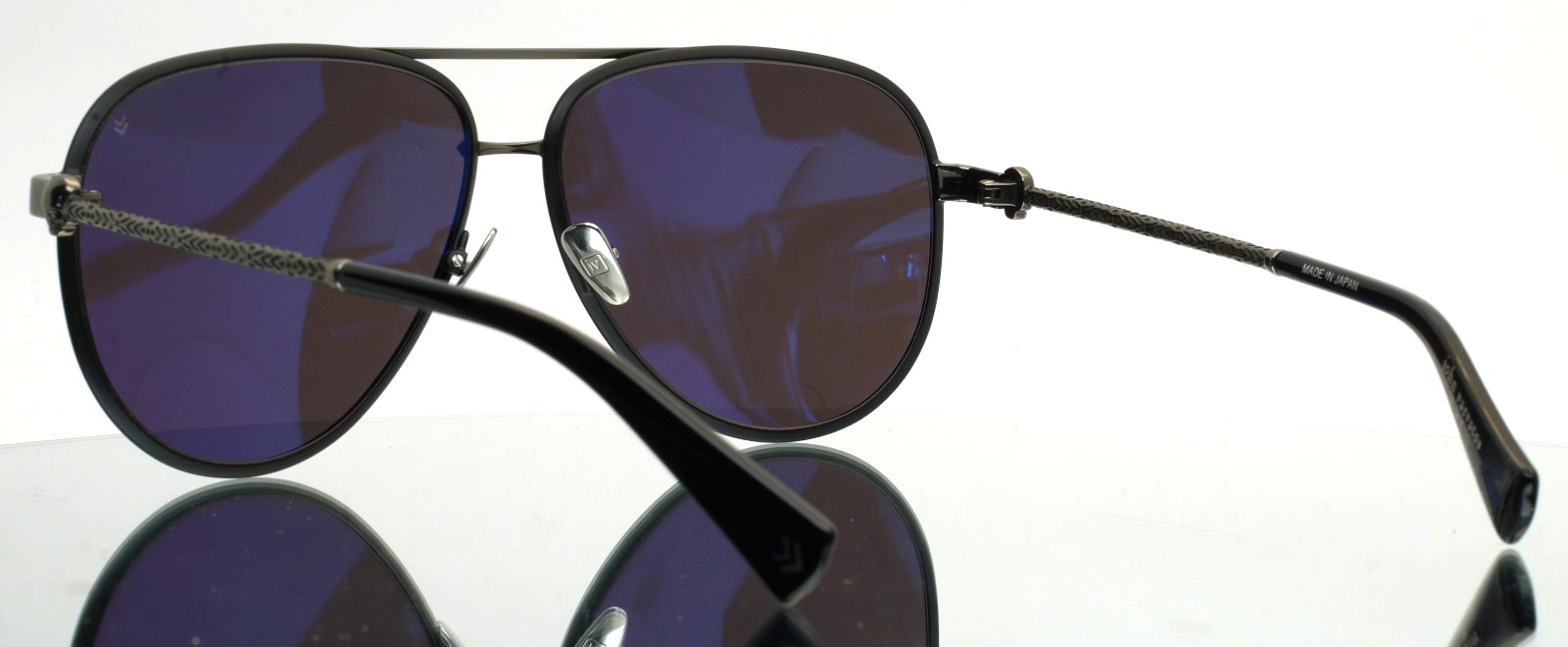 JOHN VARATOS V546 Black Gunmetal Mens Aviator Mirror Sunglasses 63-13-145 B:54