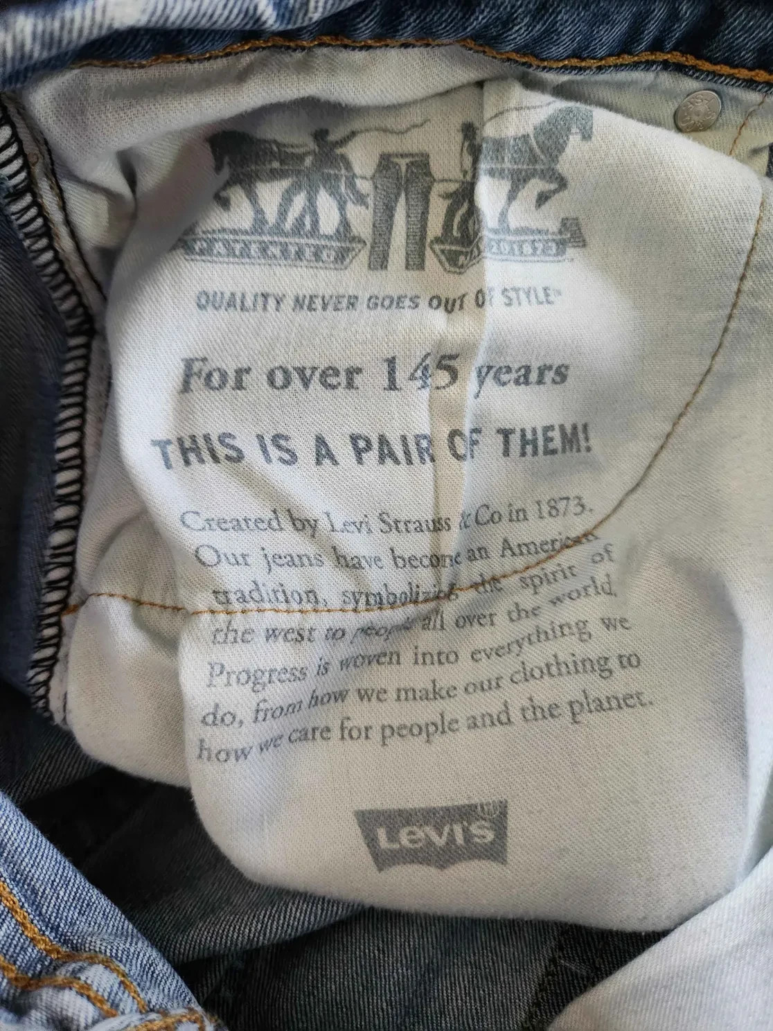 Levi’s Strauss & Co Men’s 505 Series Blue Straight Leg Denim Jeans Size: 31×32
