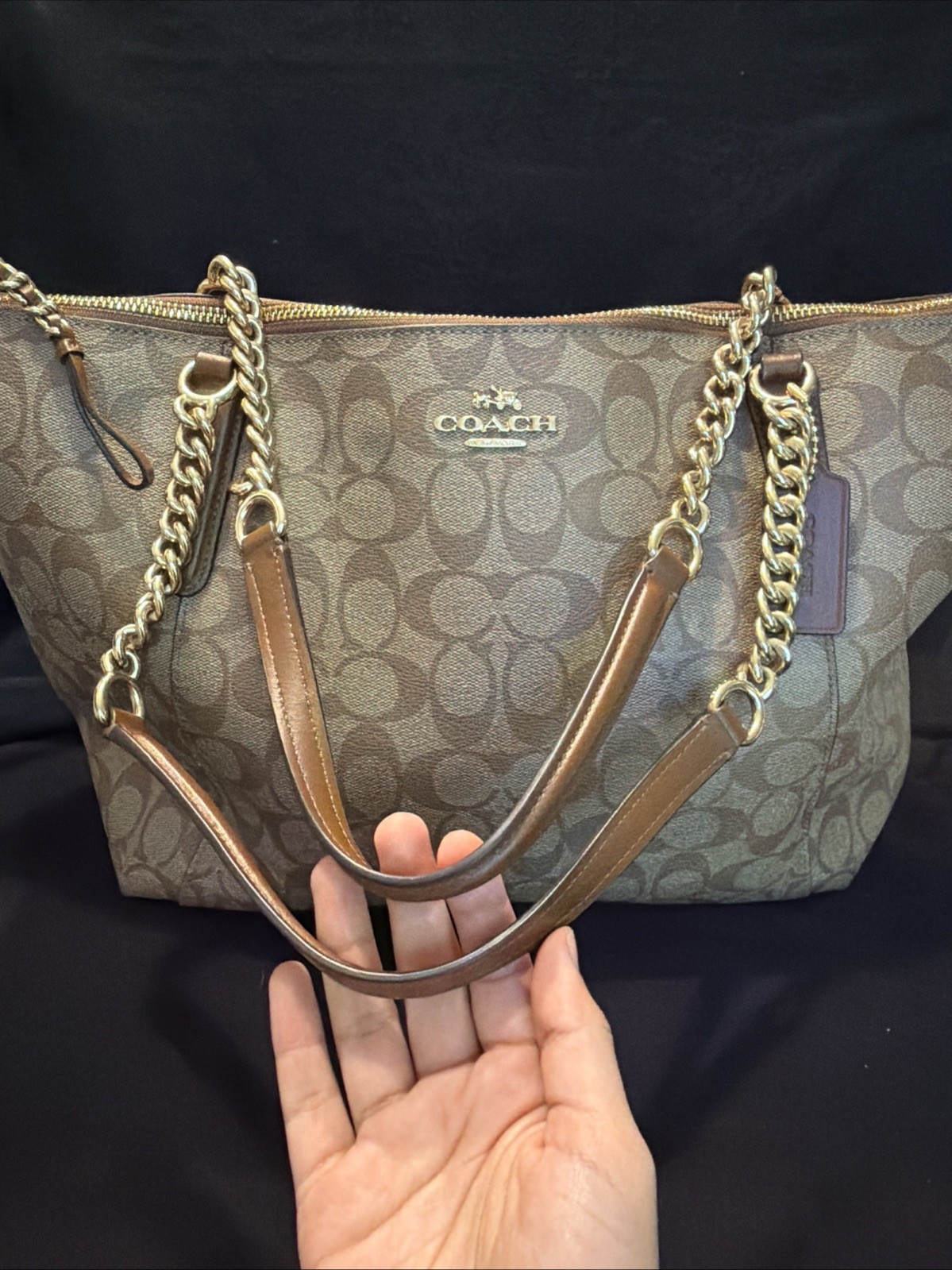 COACH Ava Chain Tote Light Khaki Chalk Leather Spacious Handbag See Pictures!