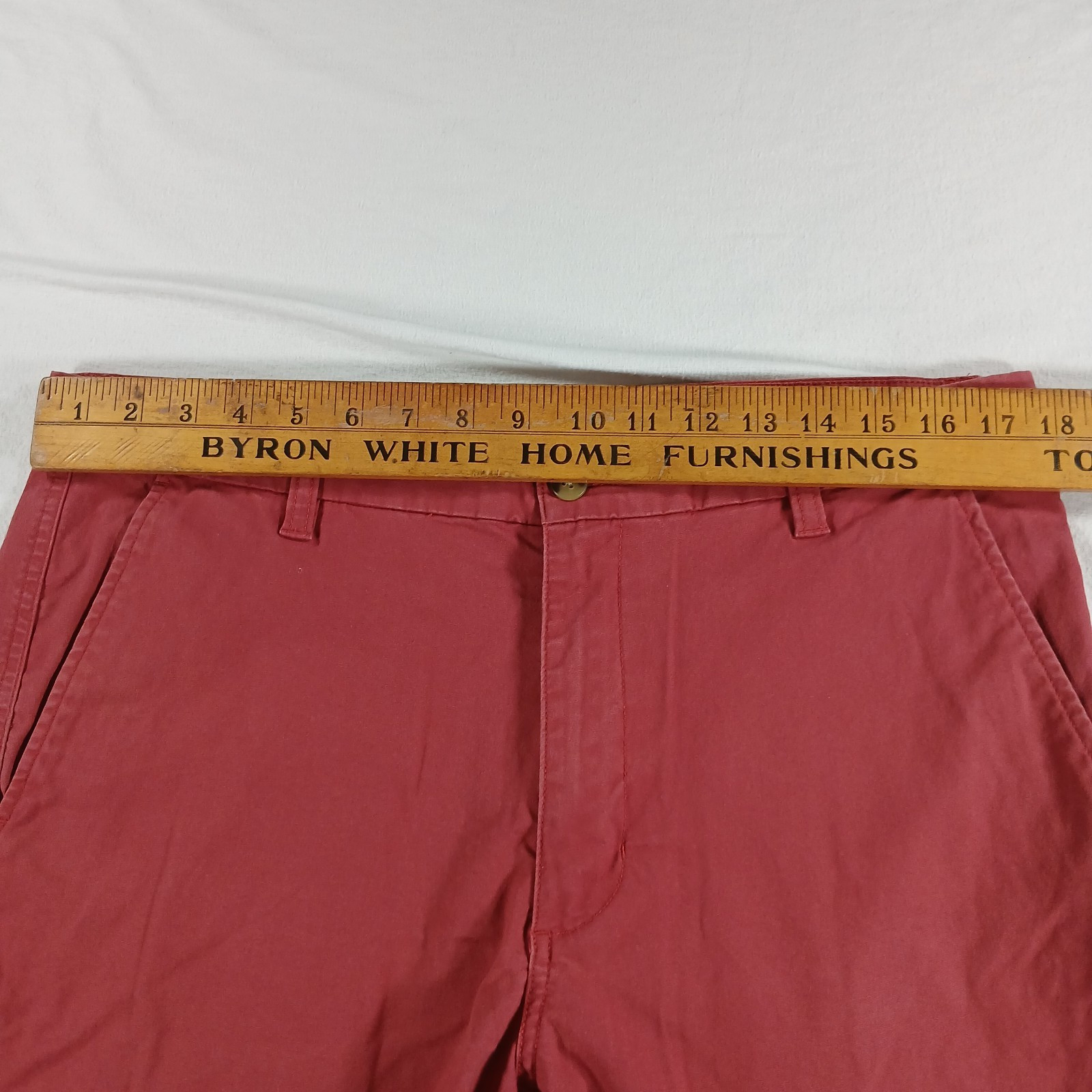 Chaps Flat Front Stretch Shorts – Waist 34 – Inseam 9 Red 97% Cotton 3% Elastane