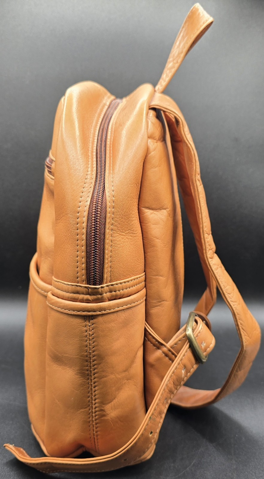 Le Donne Leather U-Zip Genuine Leather Sling Backpack Adjustable Strap Saddle