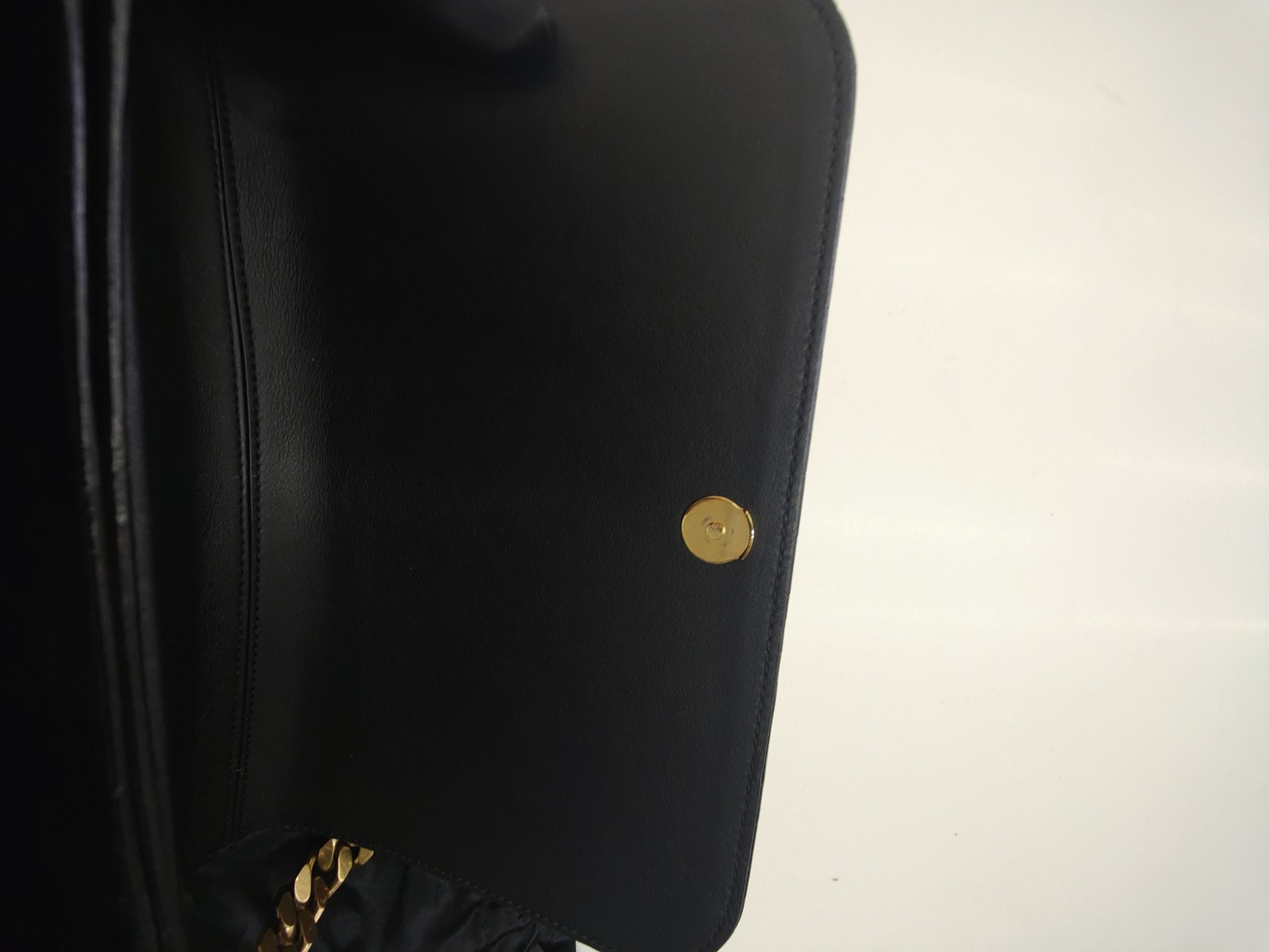 Saint Laurent elise black crocodile embossed chain bag (24 × 15 × 9)cm