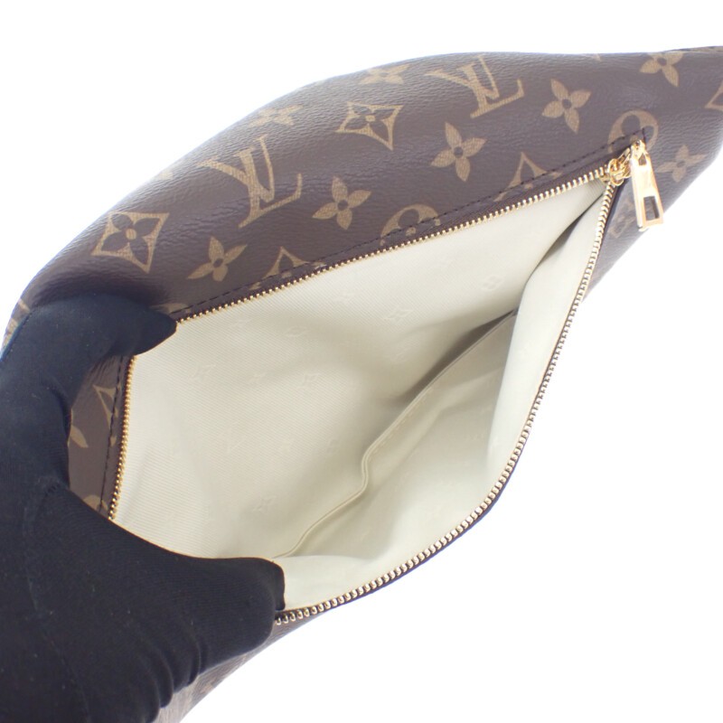 LOUIS VUITTON M46784 Monogram body bag Brown Women