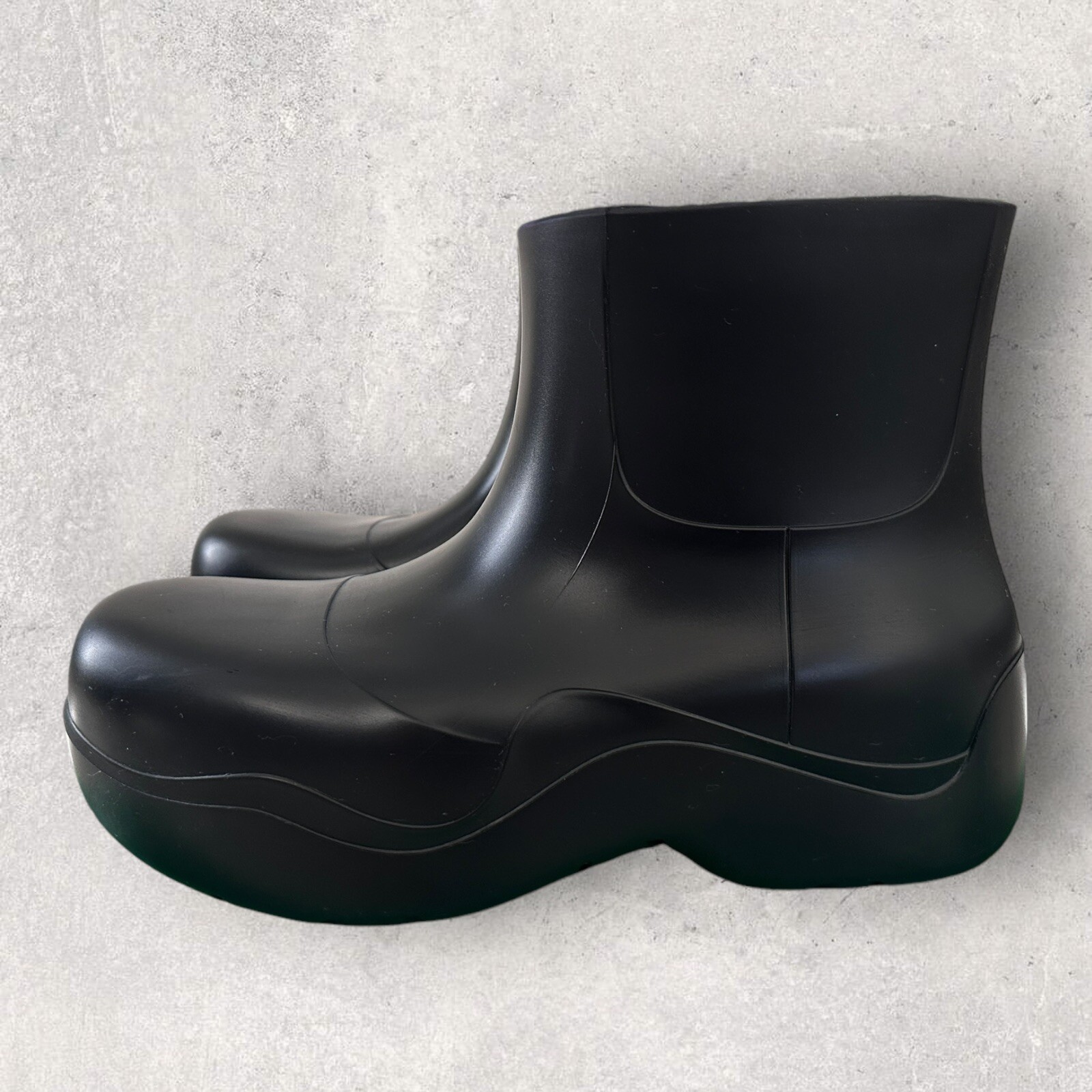 Bottega Veneta Puddle Shearling Boots, US Mens 10, NIB, Retail $1,000
