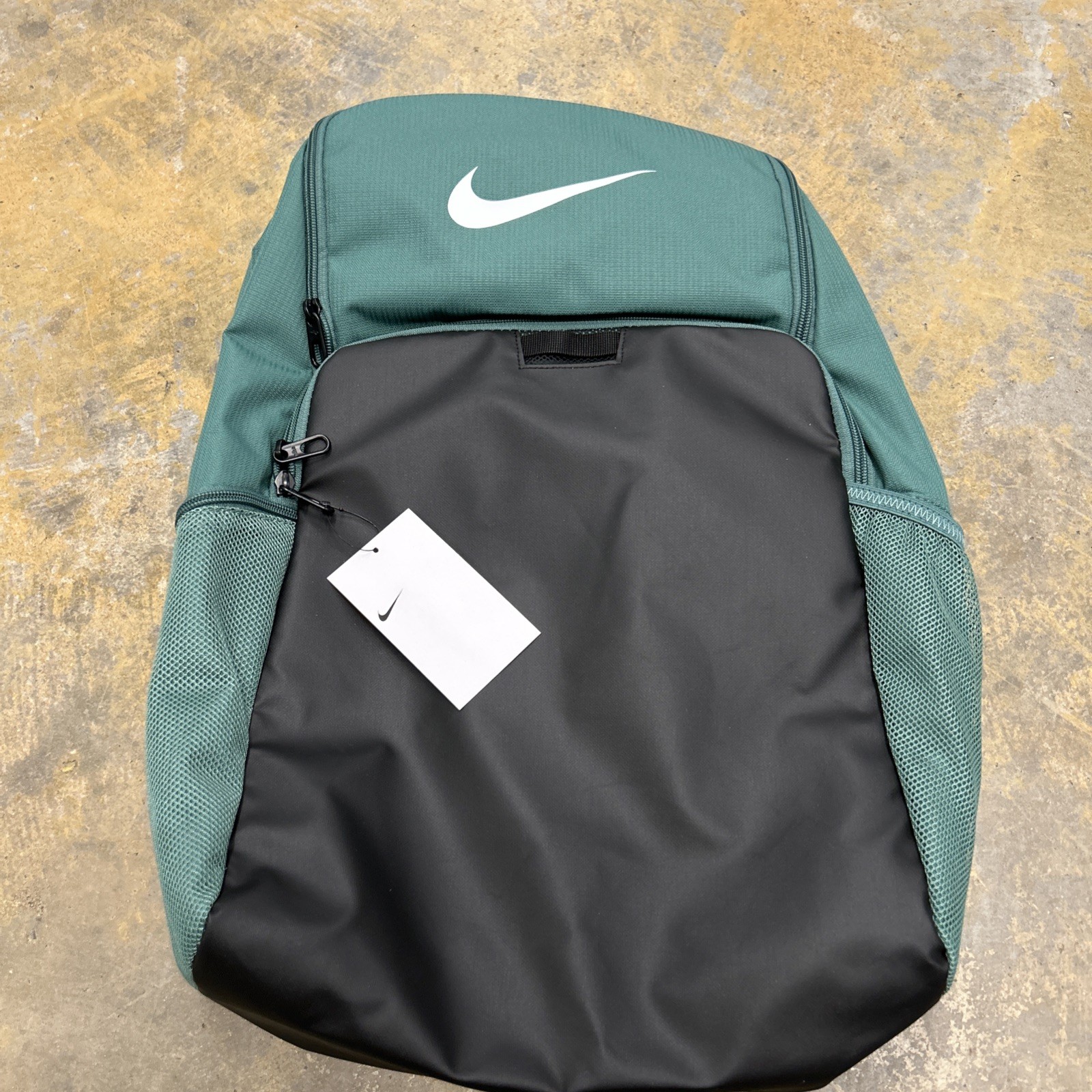 Nike Brasilia 9.5 XL Backpack DM3975-361 Green – New W Tags