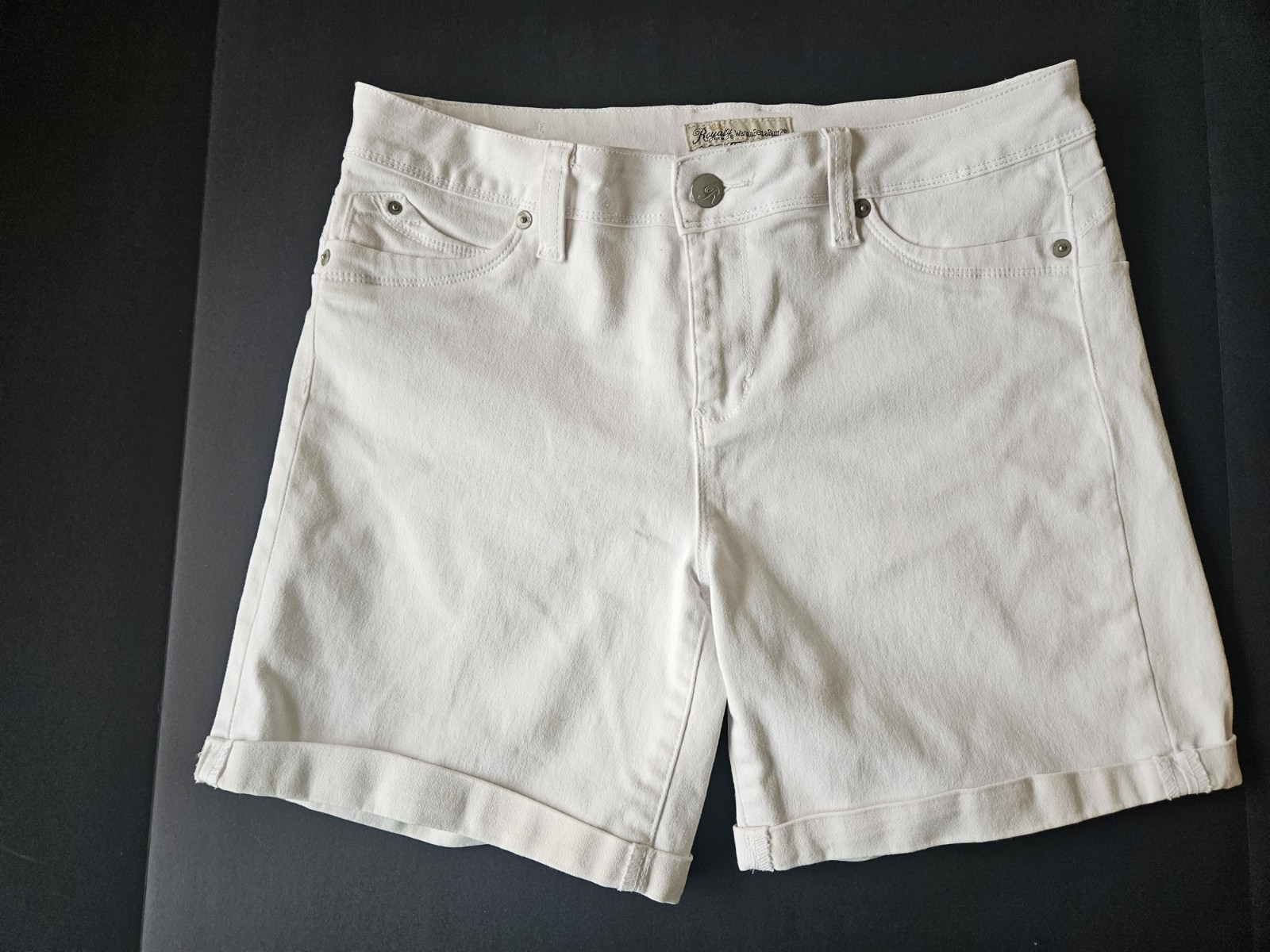 Royalty For Me WannaBetaButt White Denim Shorts Women’s Size 14 Mid Rise Stretch