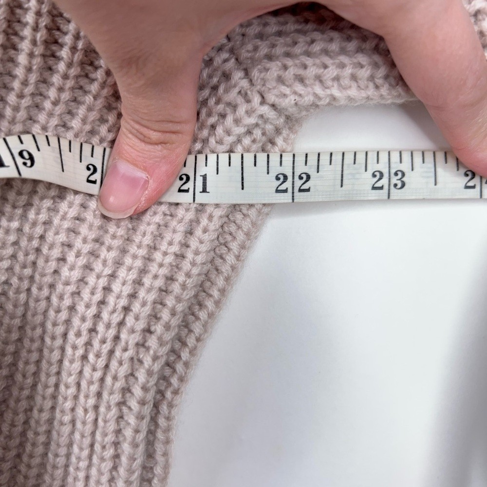 Athleta Wool Cashmere Cream Knit Sweater Crew Neck Neutral Cozy Cropped Small