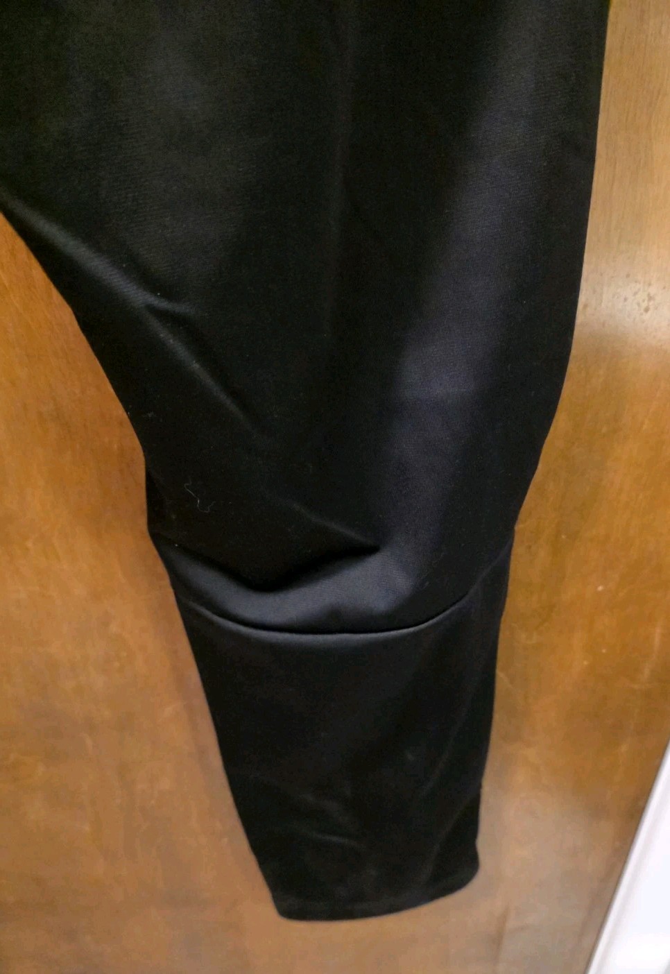 ADIDAS Tricot Men’s Size Large Black/Black Stitched Logo 12″ Leg Zip Track Pants