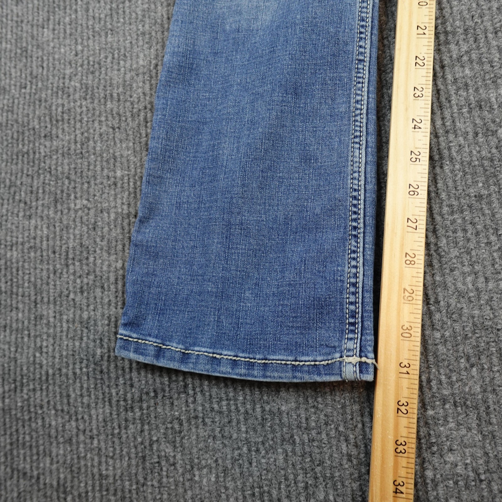 Wrangler Bootcut Jeans Womens 7 X 34 Medium Wash Blue Low Rise Stretch Denim