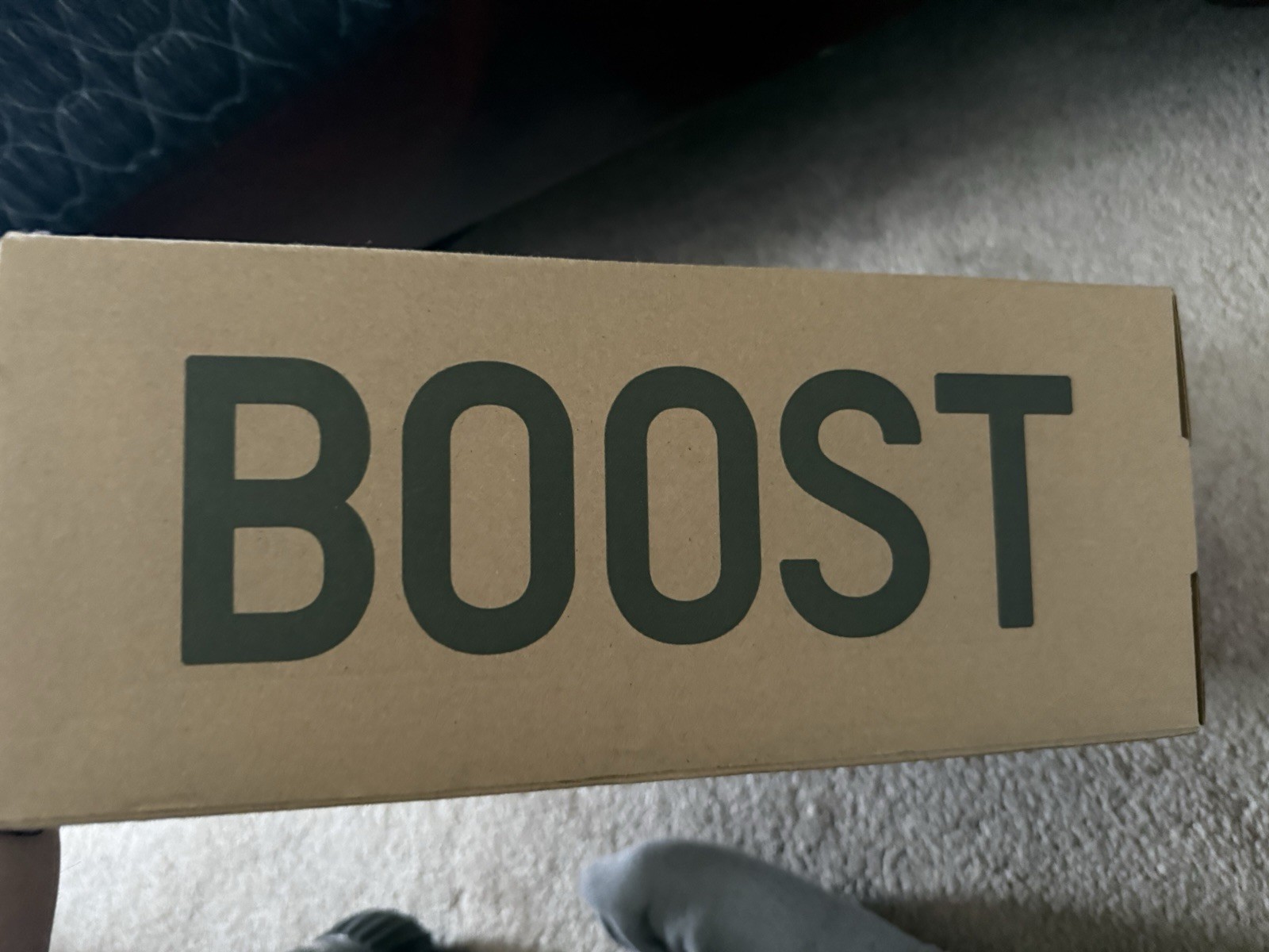 adidas Yeezy Boost 350 V2 Carbon Beluga Low Top HQ7045 Gray Orange Black
