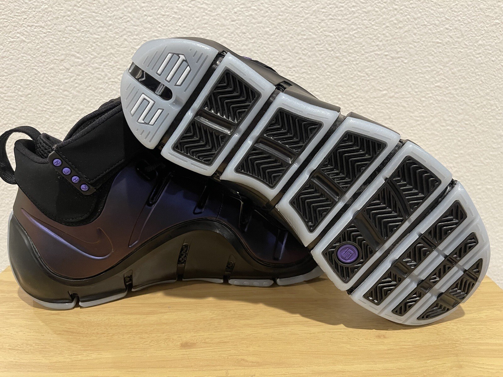 Nike Zoom LeBron 4 Eggplant/Varsity Purple – FN6251-001 Mens size 10 New in Box