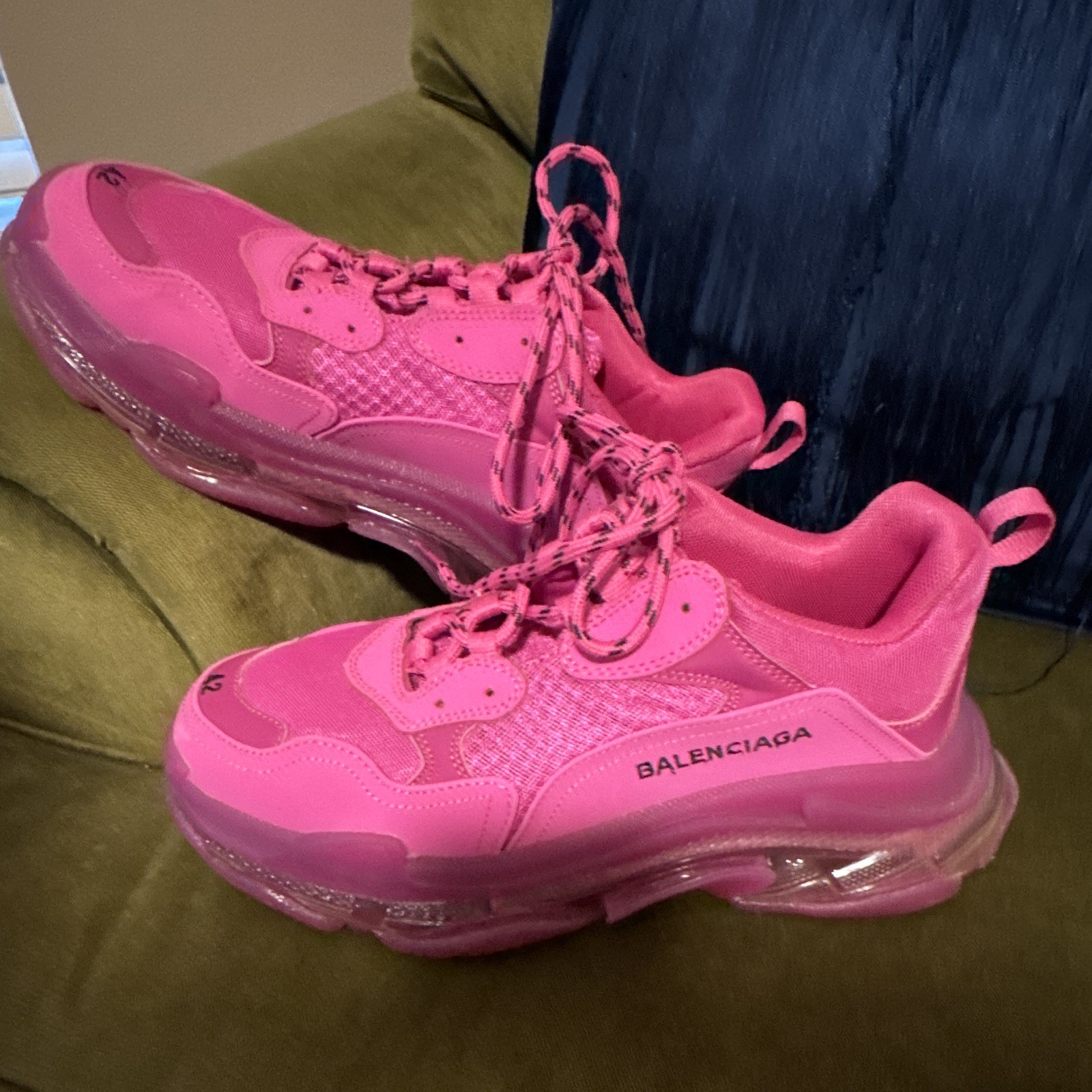Balenciaga Triple S Pink Low Top Lace Up Athletic Sneaker Unisex AAA