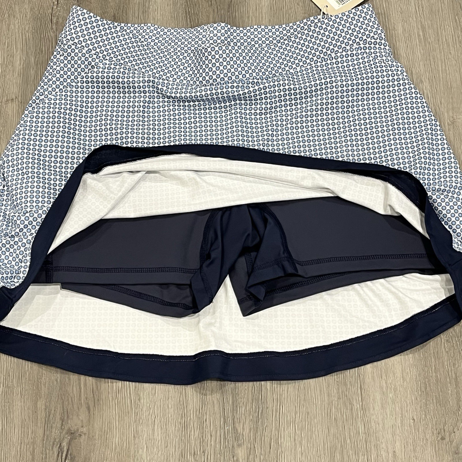 Peter Millar Performance Fabric Dot Pattern Golf Sally Skort Size L NWT UPF 50+