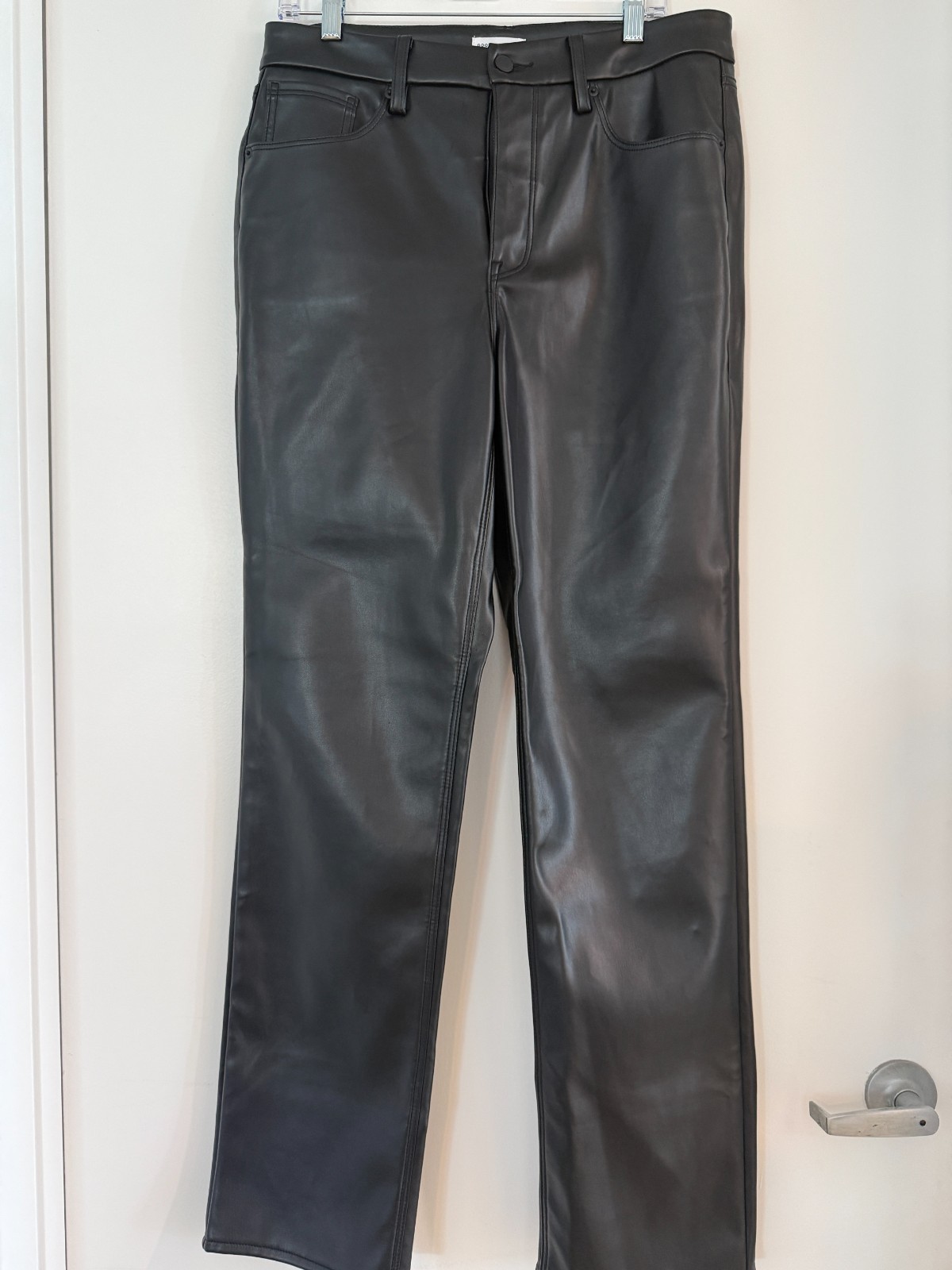 Good American Faux-Leather Straight-Leg Trousers in Black sz 14
