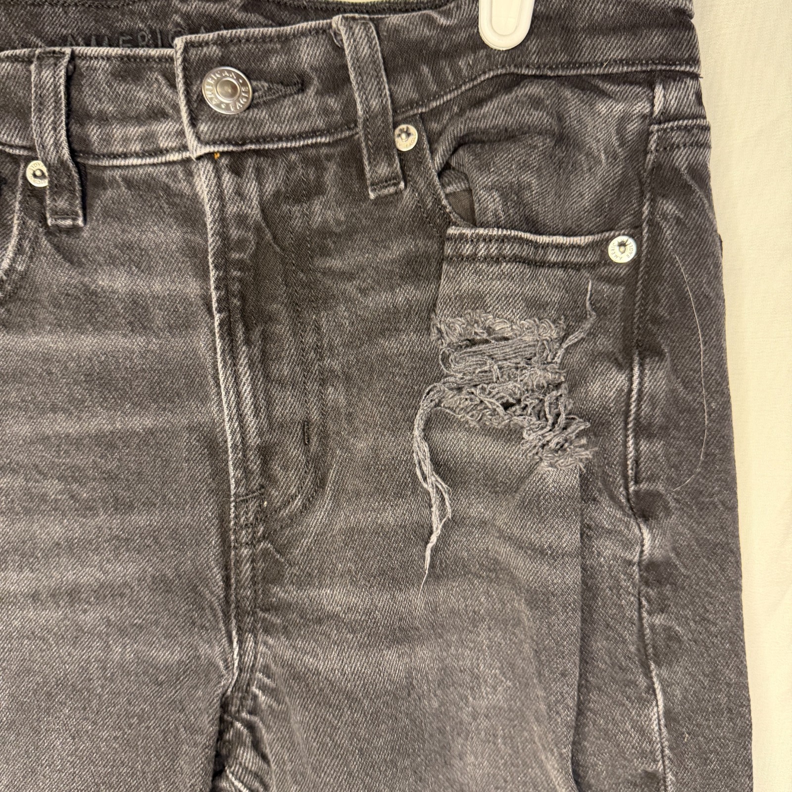 American Eagle Jeans Sz 2 Black Womens Stovepipe Baggy Denim Stretch Fray Hem