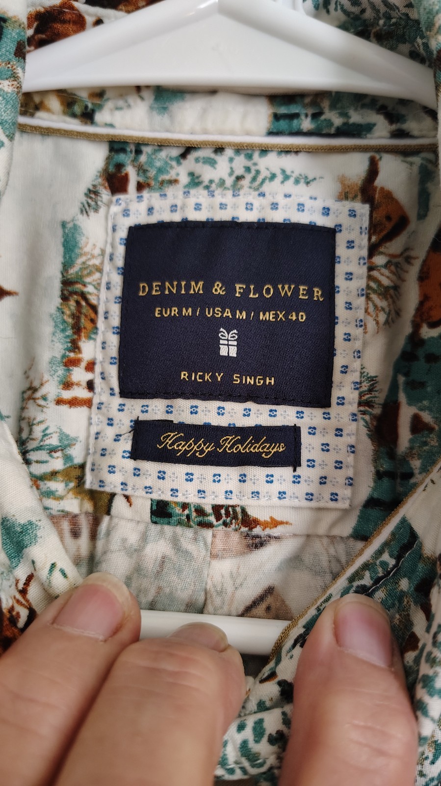 Denim & Flower Ricky Singh Happy Holidays Mens Shirt Size Medium Snow Scene