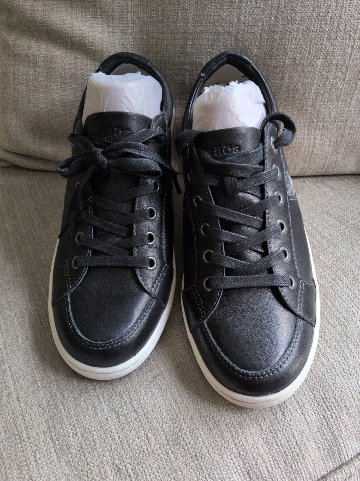 Taos Footwear Onward Sneaker Leather Black Low Lace Up Comfort Womens 10