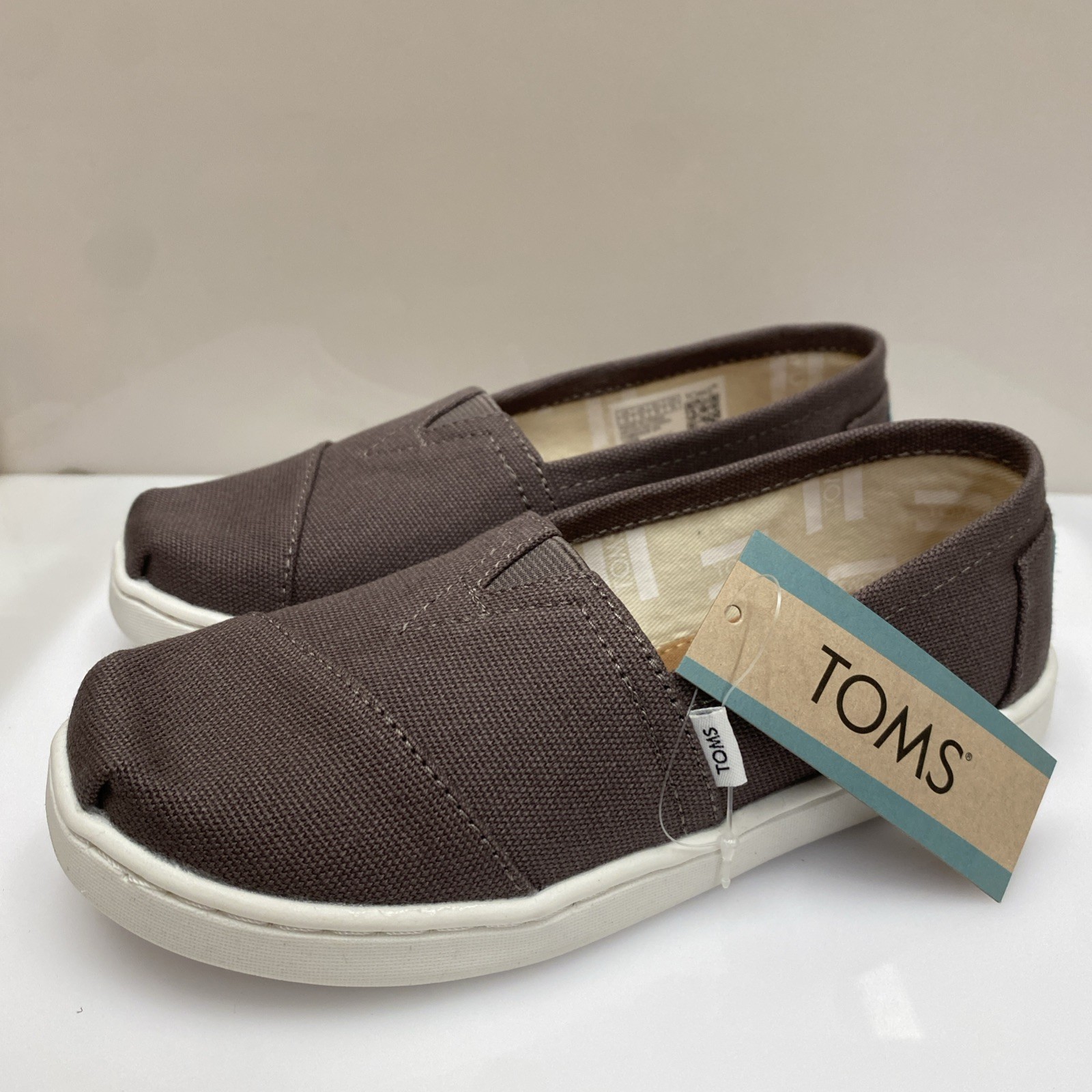 TOMS Kids Alpargata – Ash Canvas (Little Kid/Big Kid) Size 13 Y / 19 cm