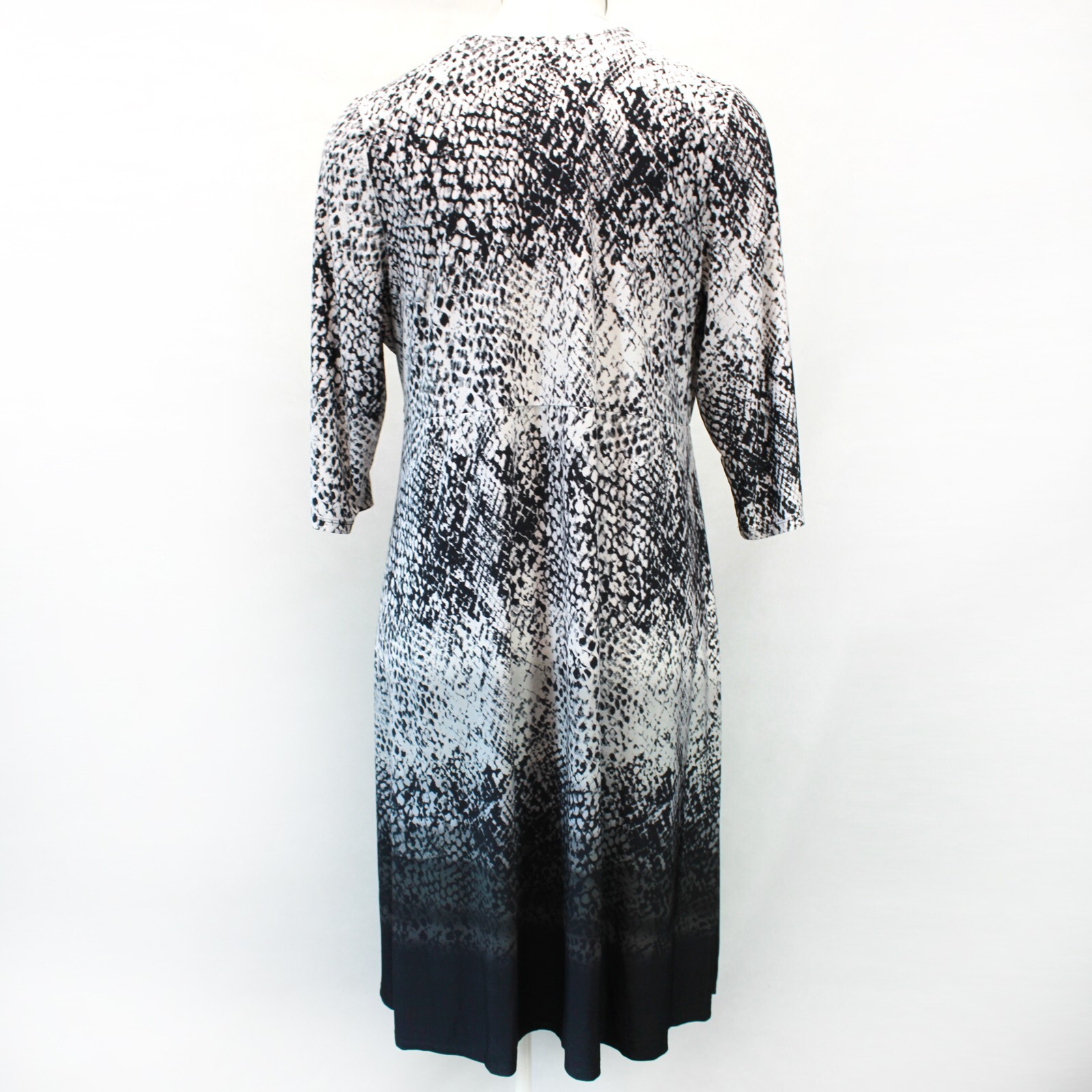 Catherines Plus Black/White Animal Print V-Neck Midi DRESS Petite 2X 22/24W