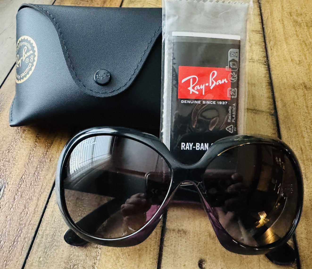 Ray-Ban Jackie Ohh II Black / Grey Gradient 60 mm Sunglasses RB4098 601/8G 60-14