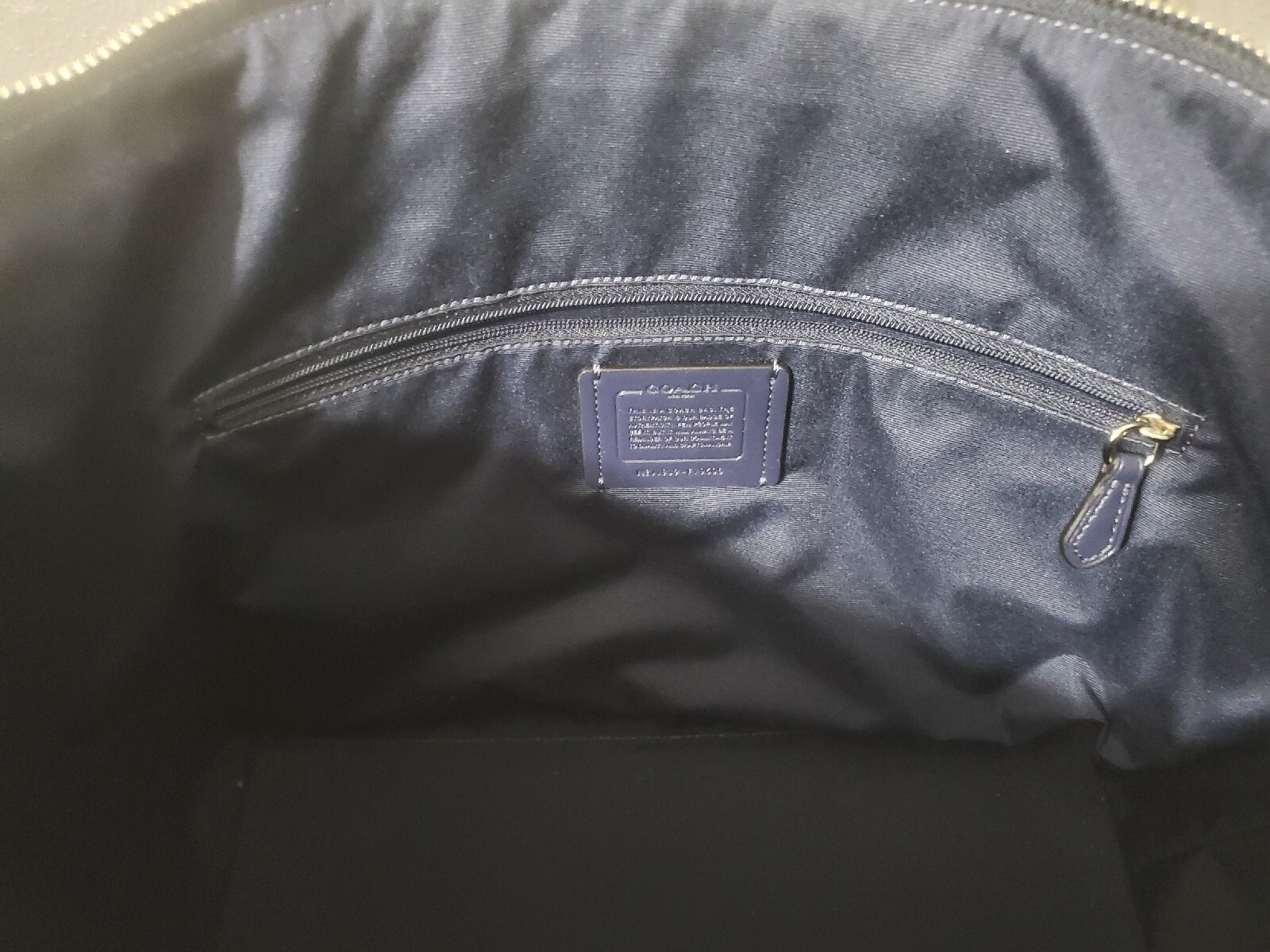 Coach F79608 Crossgrain Leather Gallery Tote Blue Front Pocket